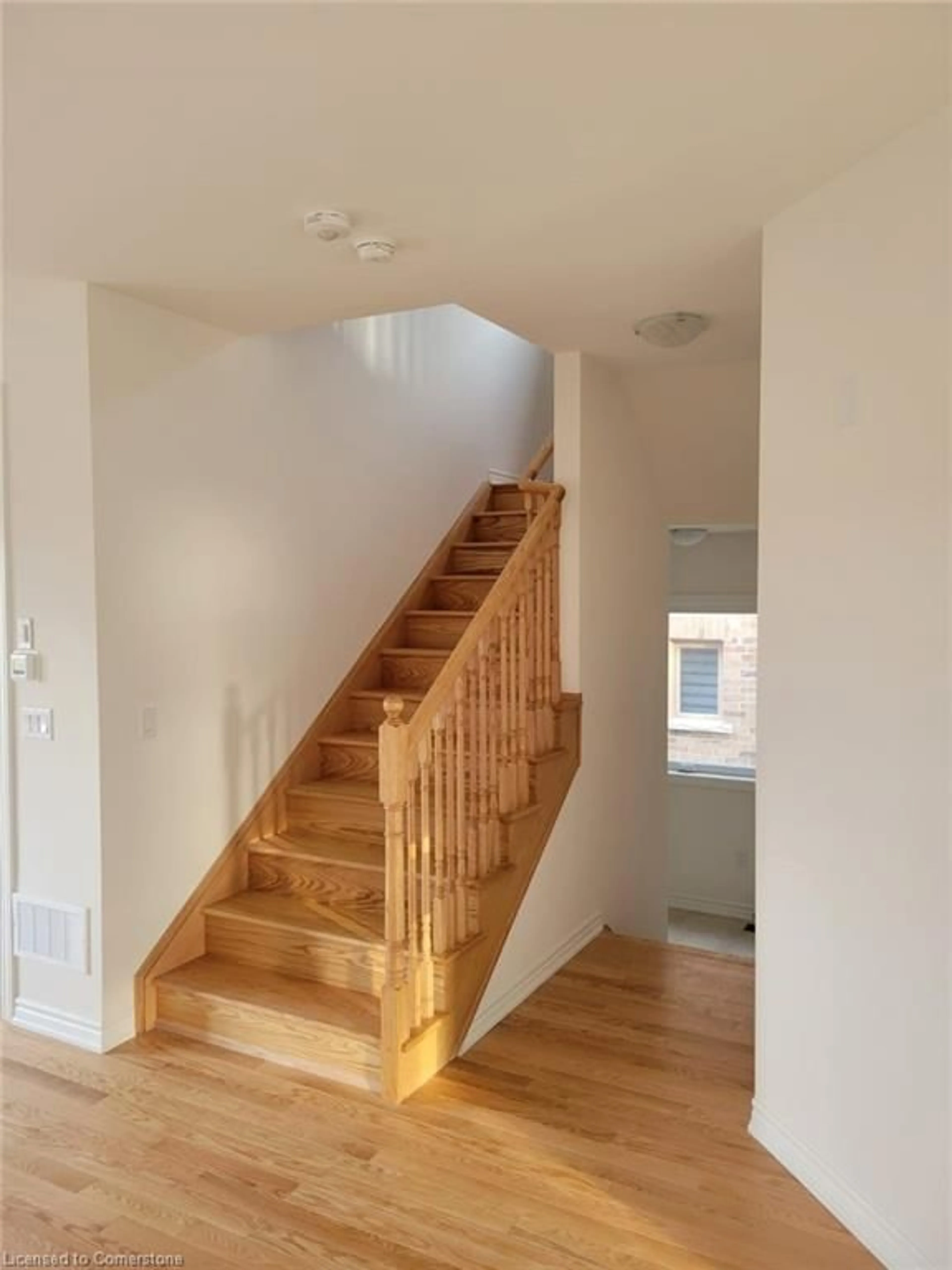Stairs for 61 BRETHET Heights, Beeton Ontario L0G 1A0