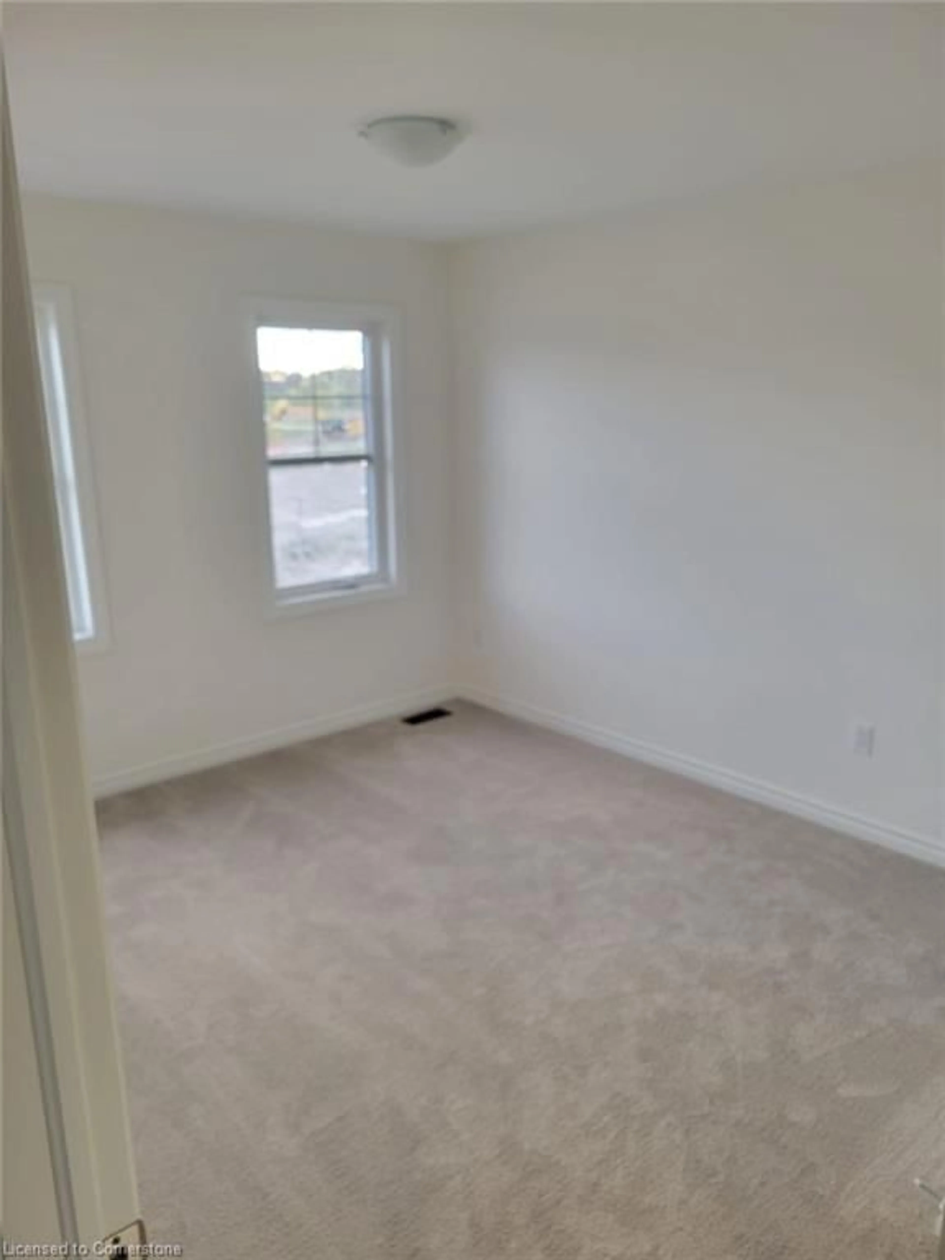 A pic of a room for 61 BRETHET Heights, Beeton Ontario L0G 1A0