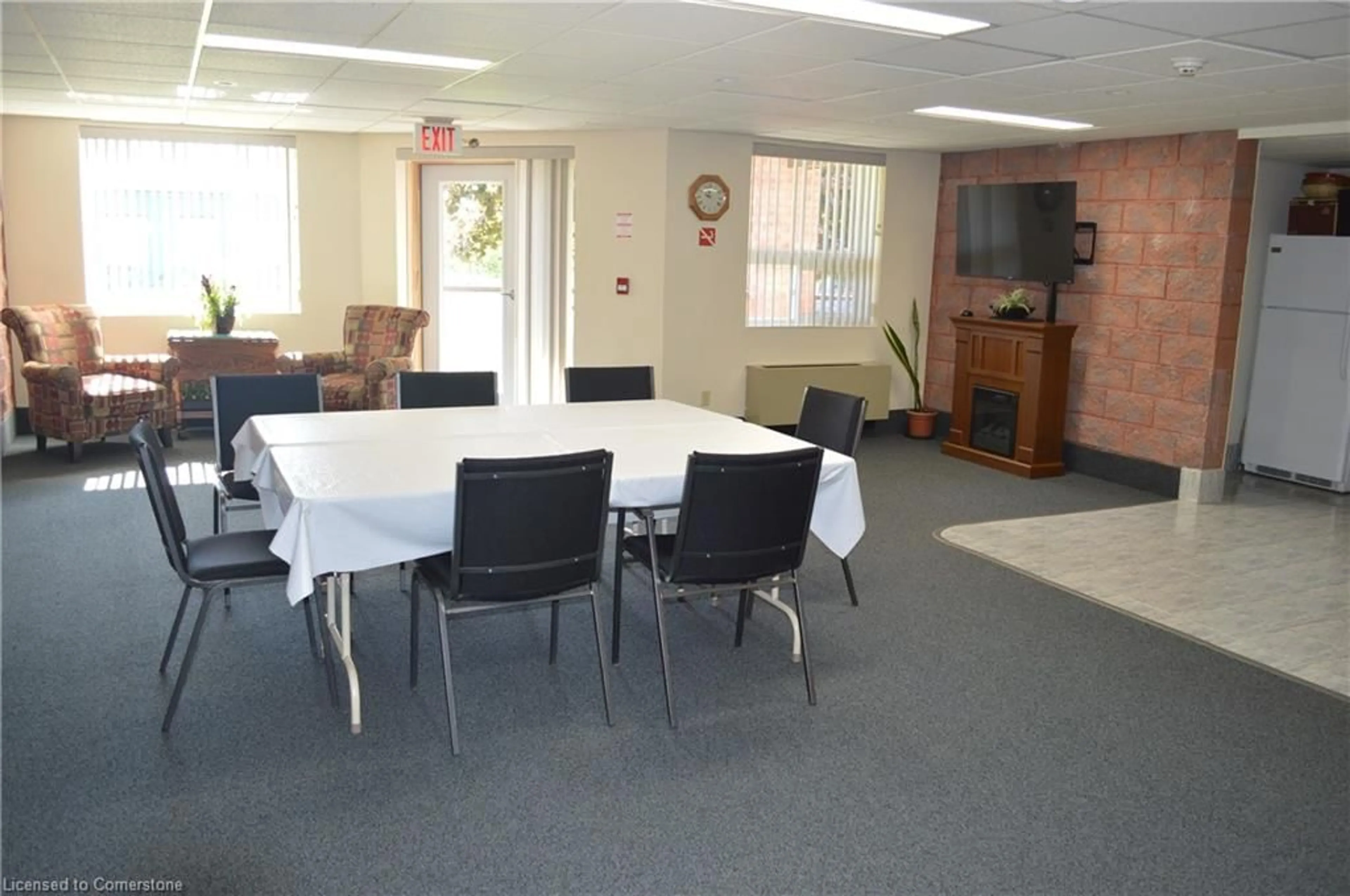 A pic of a room for 5 Mill Pond Crt #705, Simcoe Ontario N3Y 5J6