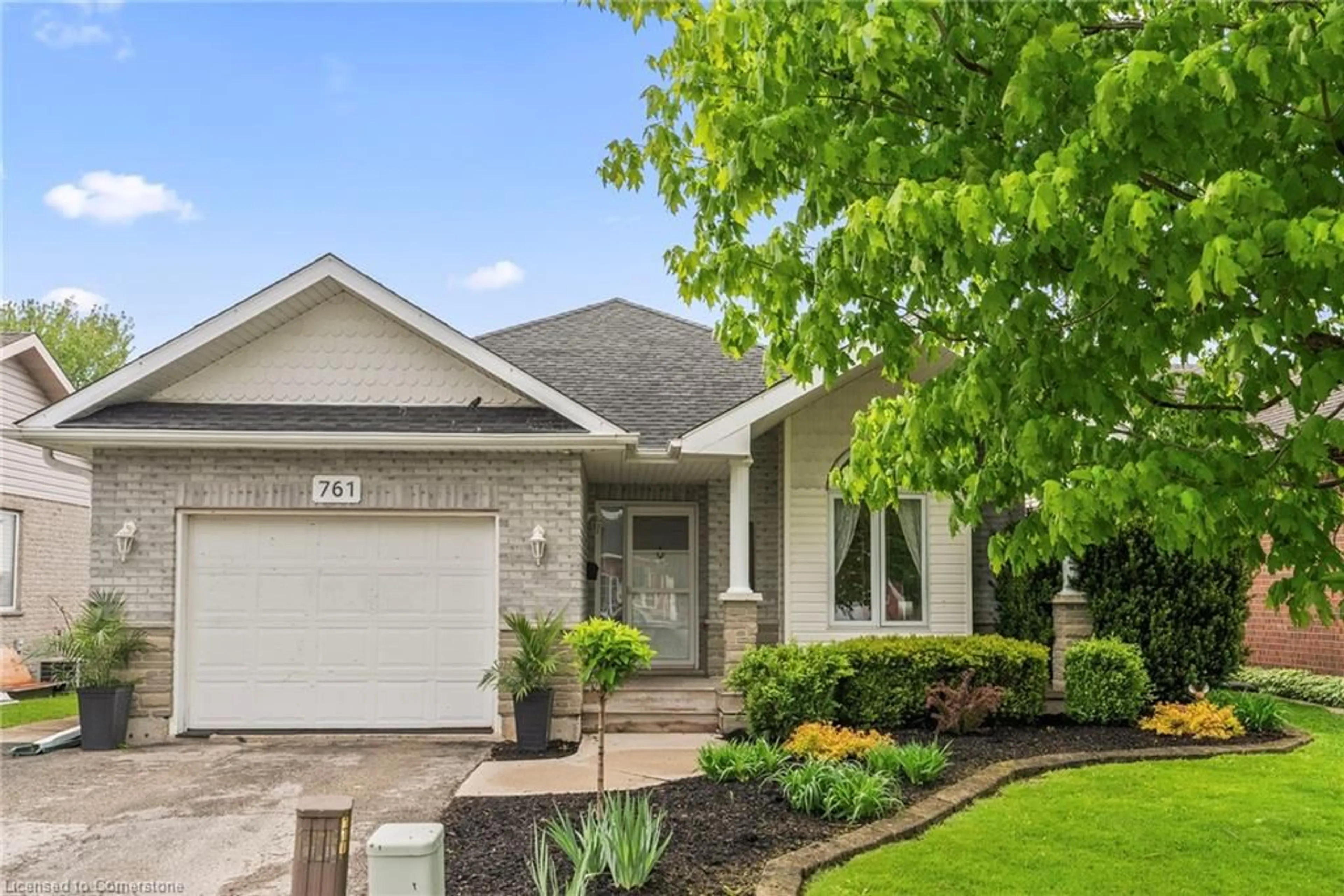 Home with vinyl exterior material, street for 761 Scott St, Listowel Ontario N4W 1J5
