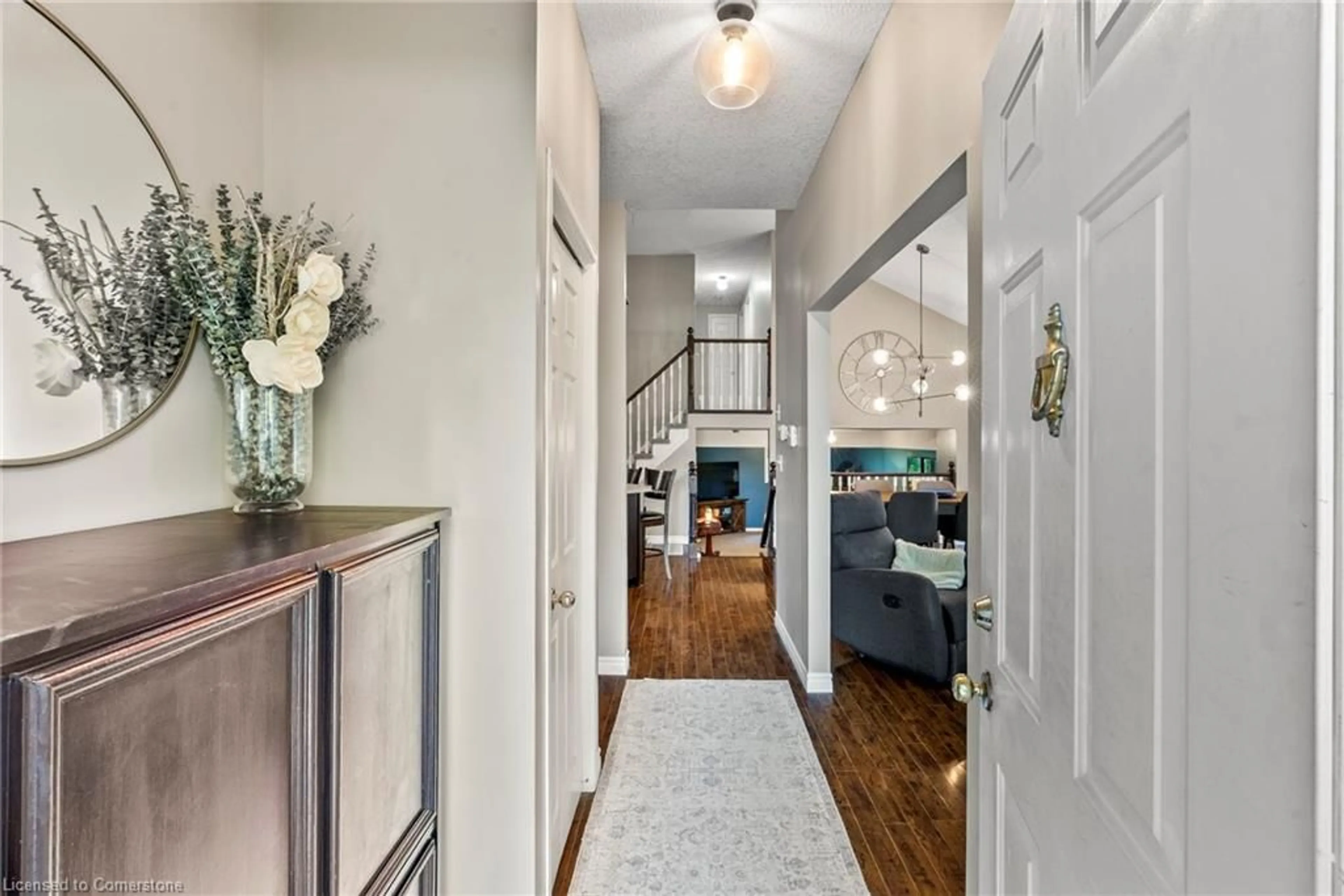 Indoor entryway for 761 Scott St, Listowel Ontario N4W 1J5