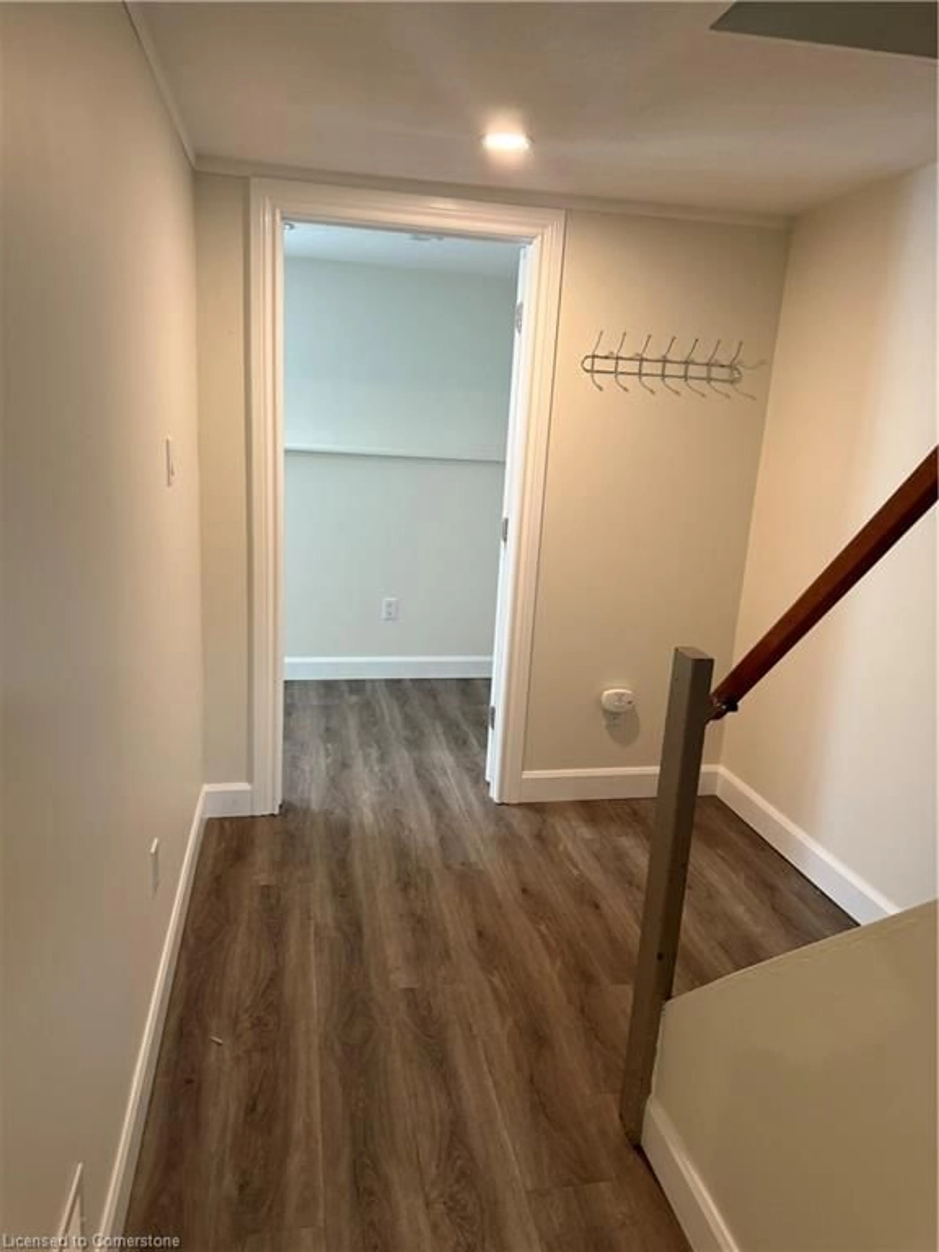 Indoor entryway for 356 St. Vincent St, Stratford Ontario N5A 2Y1