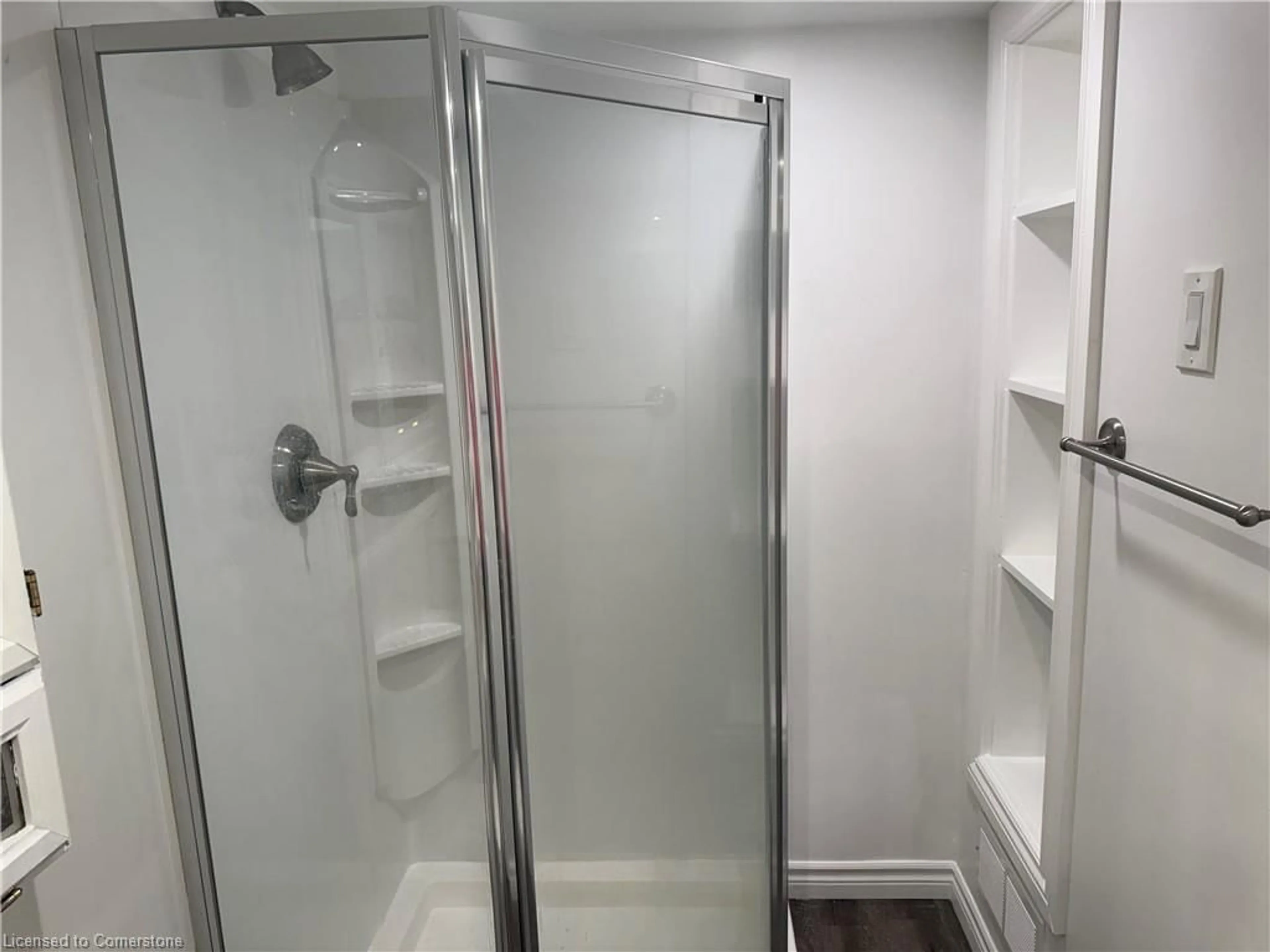 Standard bathroom, unknown for 356 St. Vincent St, Stratford Ontario N5A 2Y1