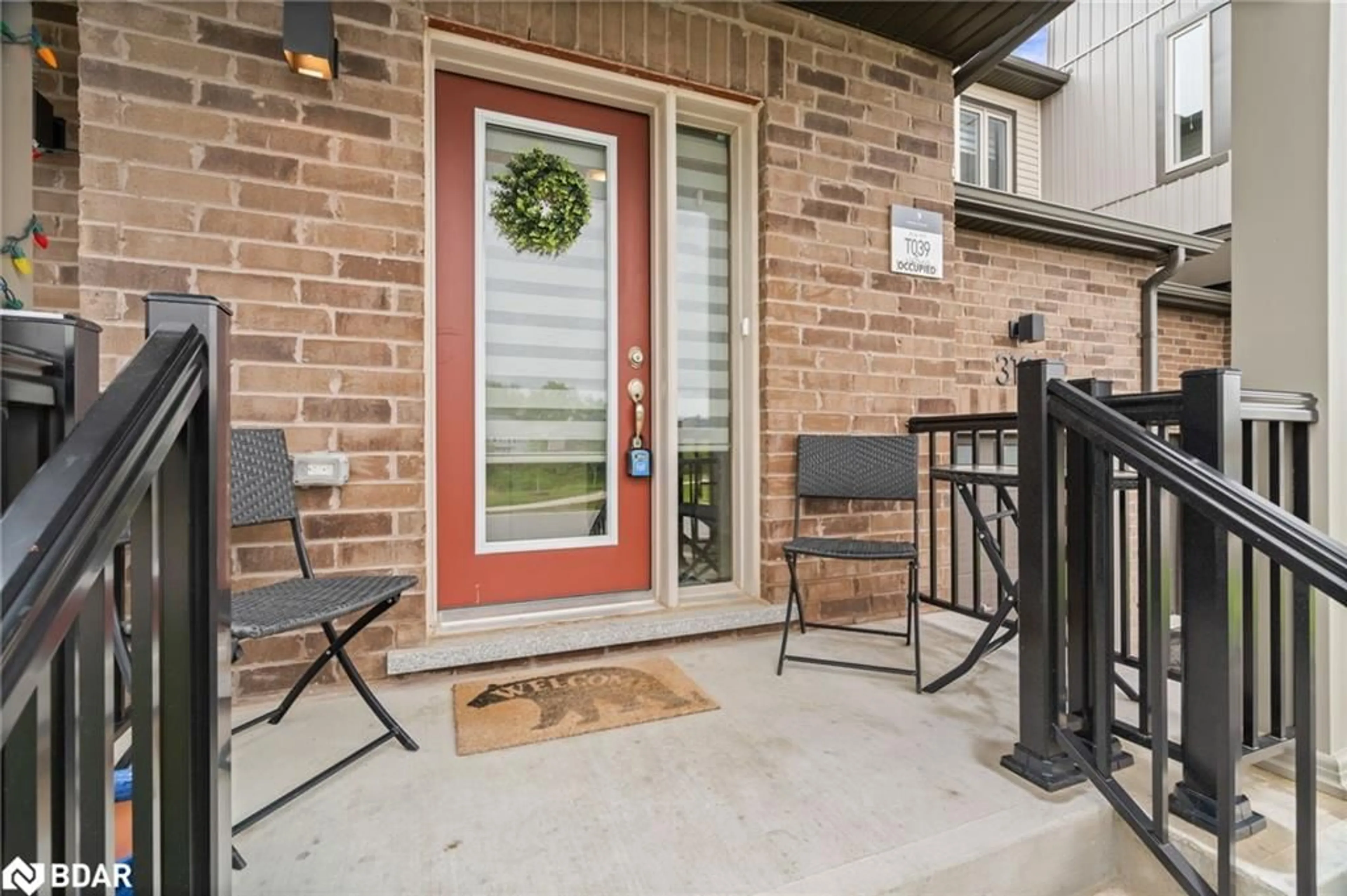 Indoor entryway for 319 Atkinson St, Stayner Ontario L0M 1S0