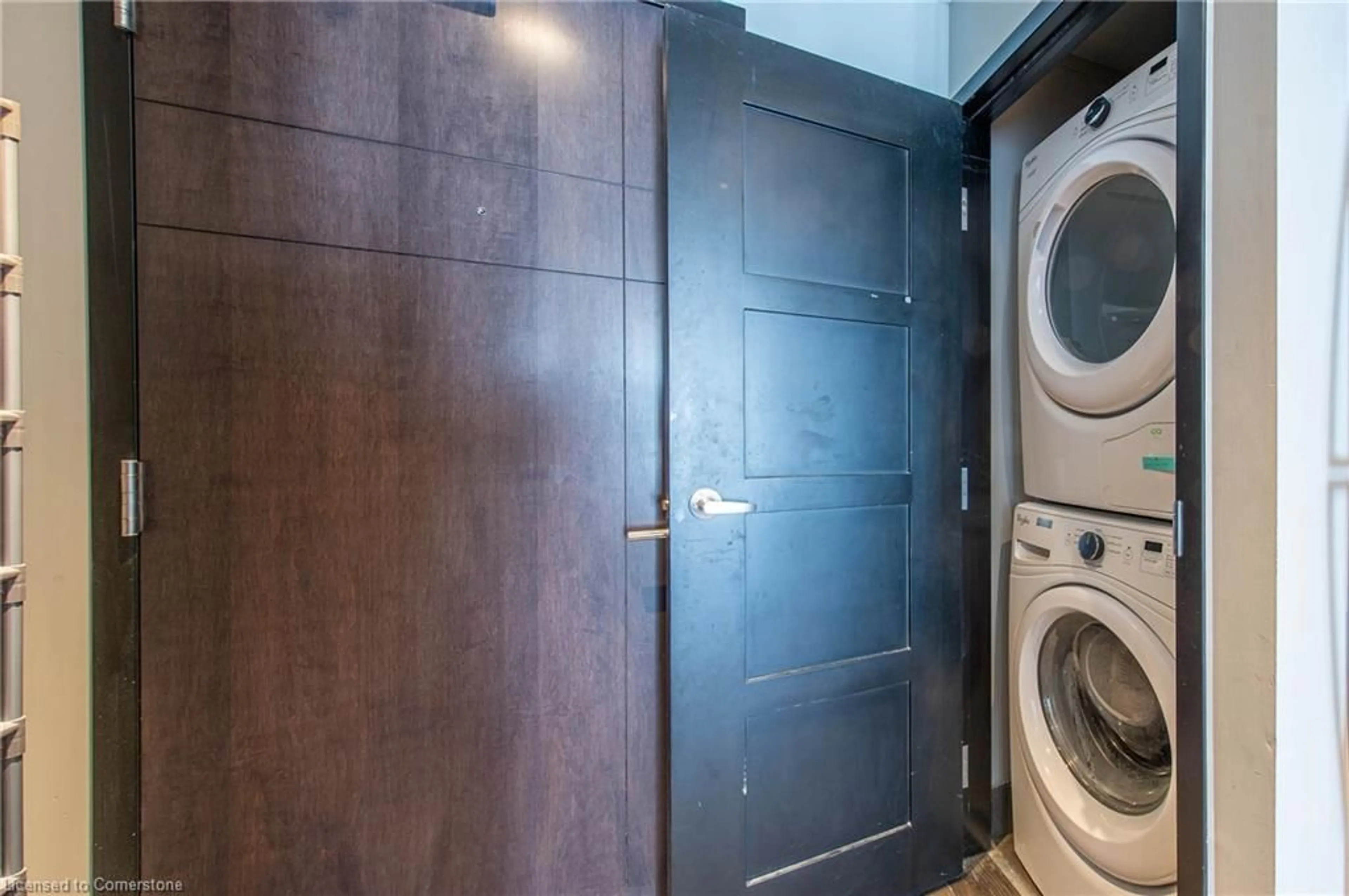 Laundry room for 330 Phillip St #S1705, Waterloo Ontario N2L 3W9