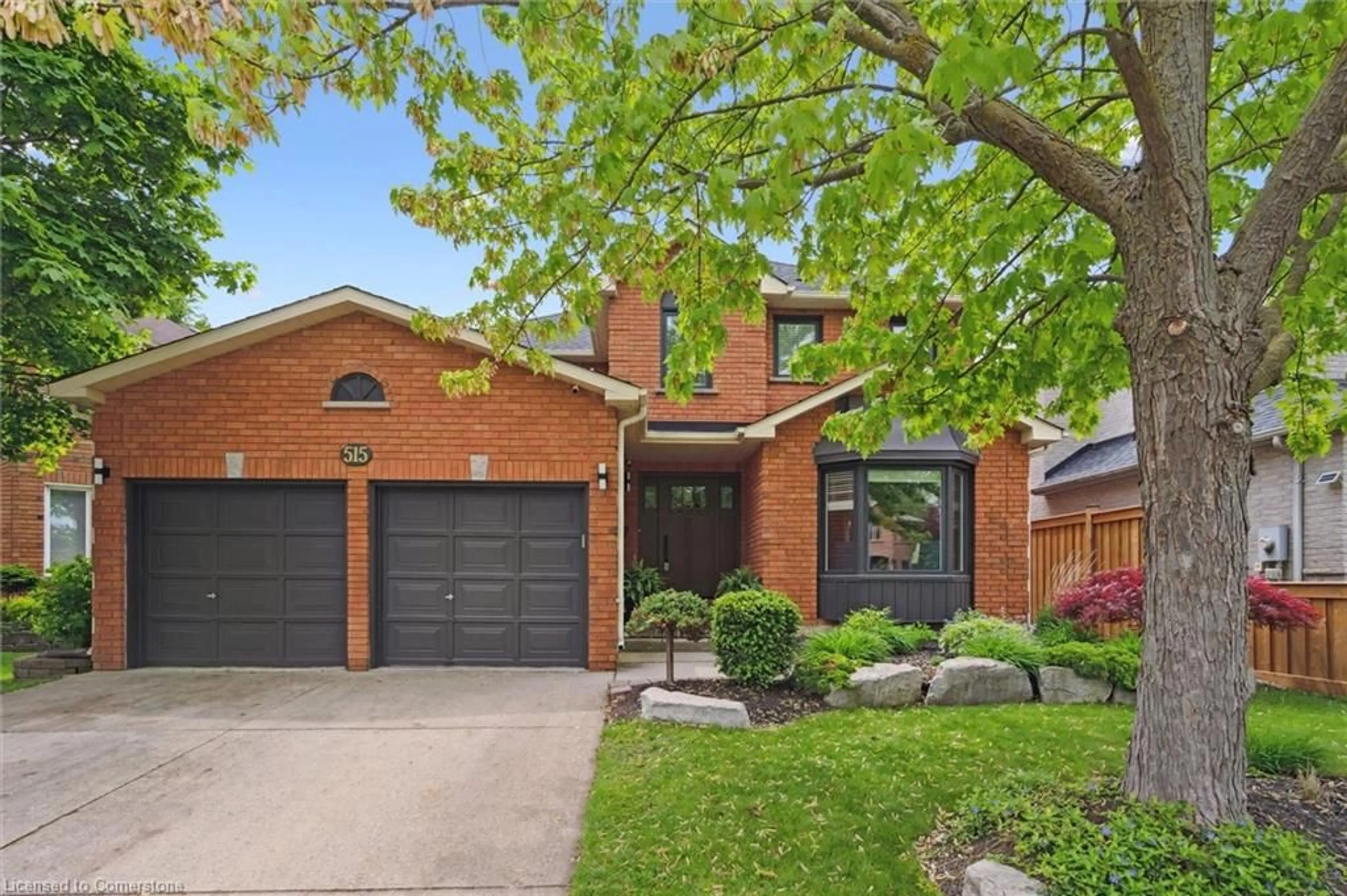 Home with brick exterior material, street for 515 Grand Ridge Dr, Cambridge Ontario N1S 4Y9