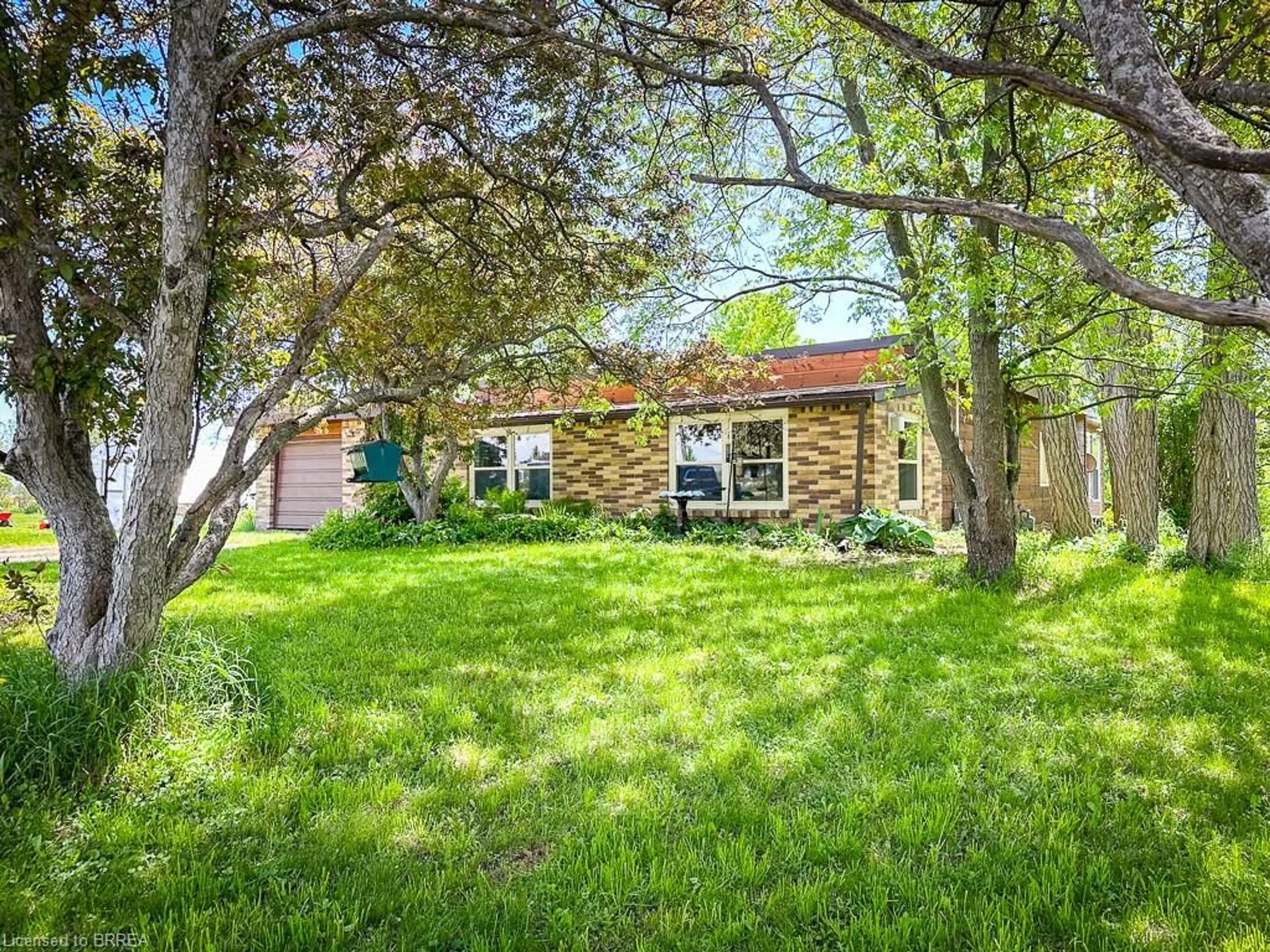 A pic from outside/outdoor area/front of a property/back of a property/a pic from drone, street for 239 Hwy 2, Princeton Ontario N0J 1V0