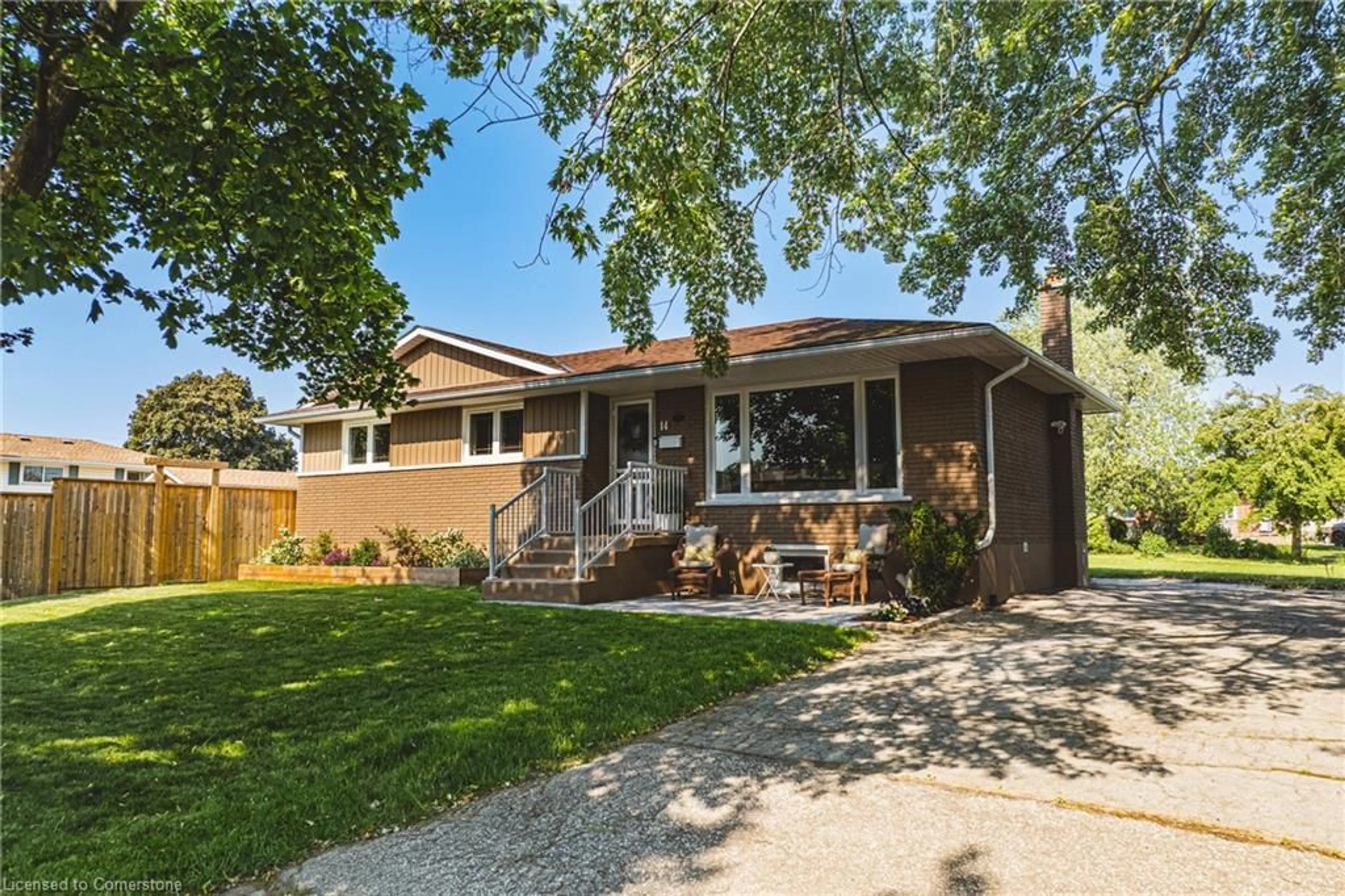 Home with brick exterior material, street for 14 Ancaster Blvd, St. Catharines Ontario L2M 6G7