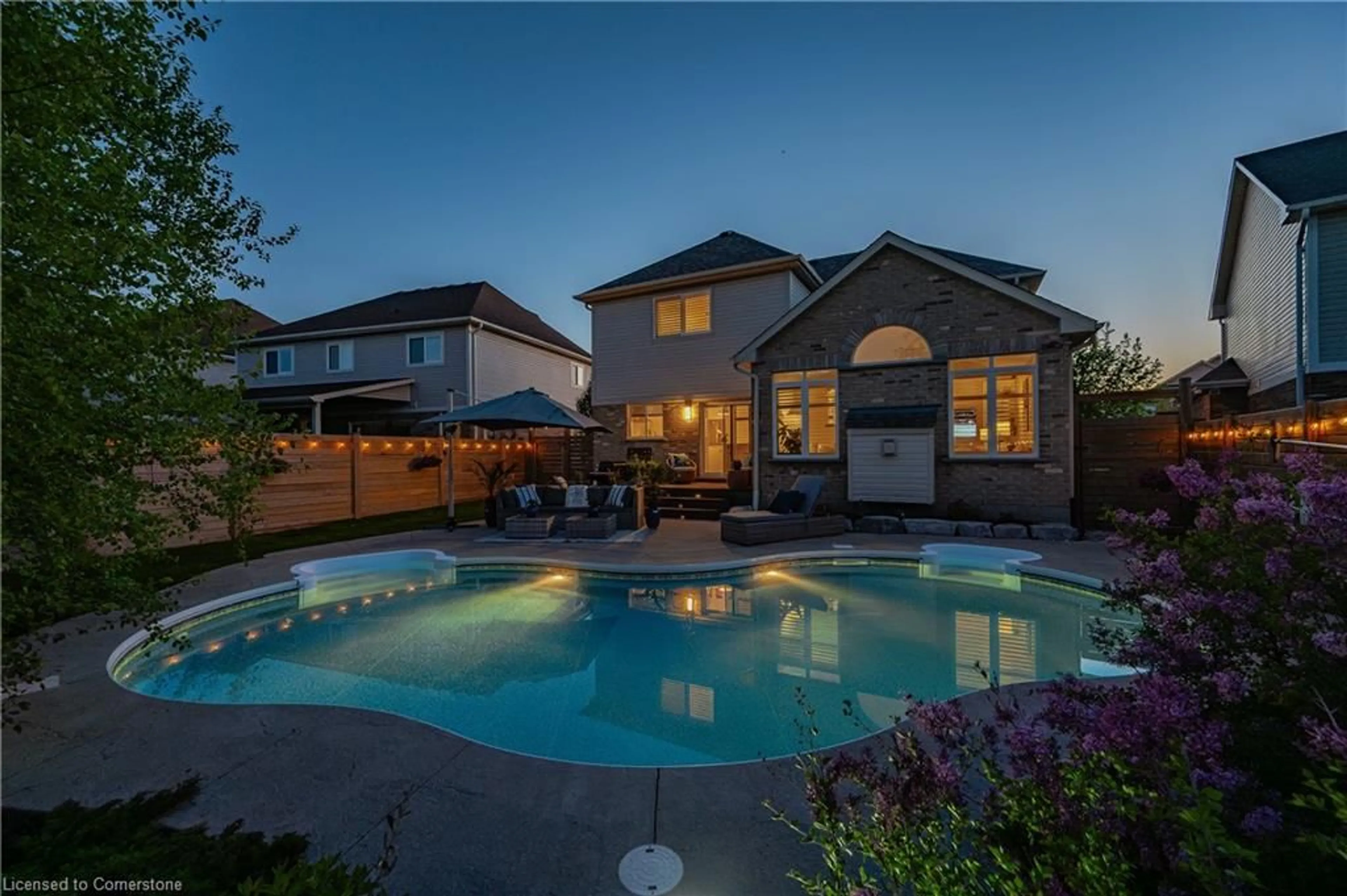 Pool for 242 Waterbend Cres, Kitchener Ontario N2A 4L3