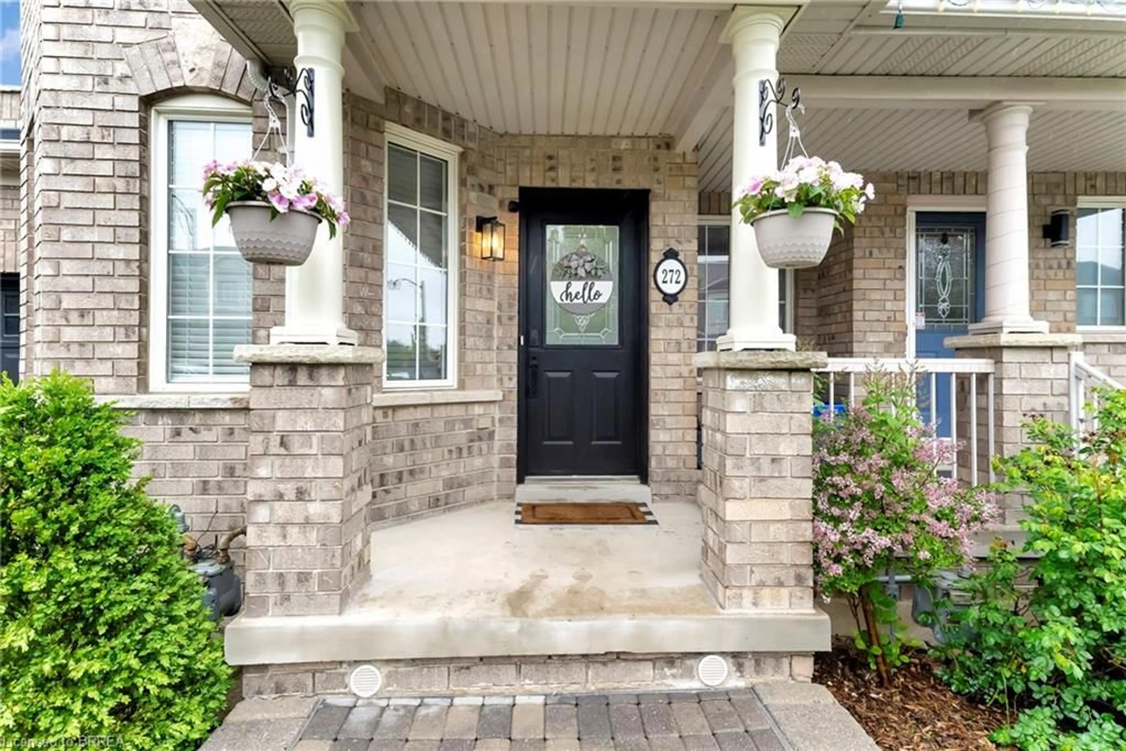 Indoor entryway for 272 Van Allen Gate, Milton Ontario L9T 5Y9