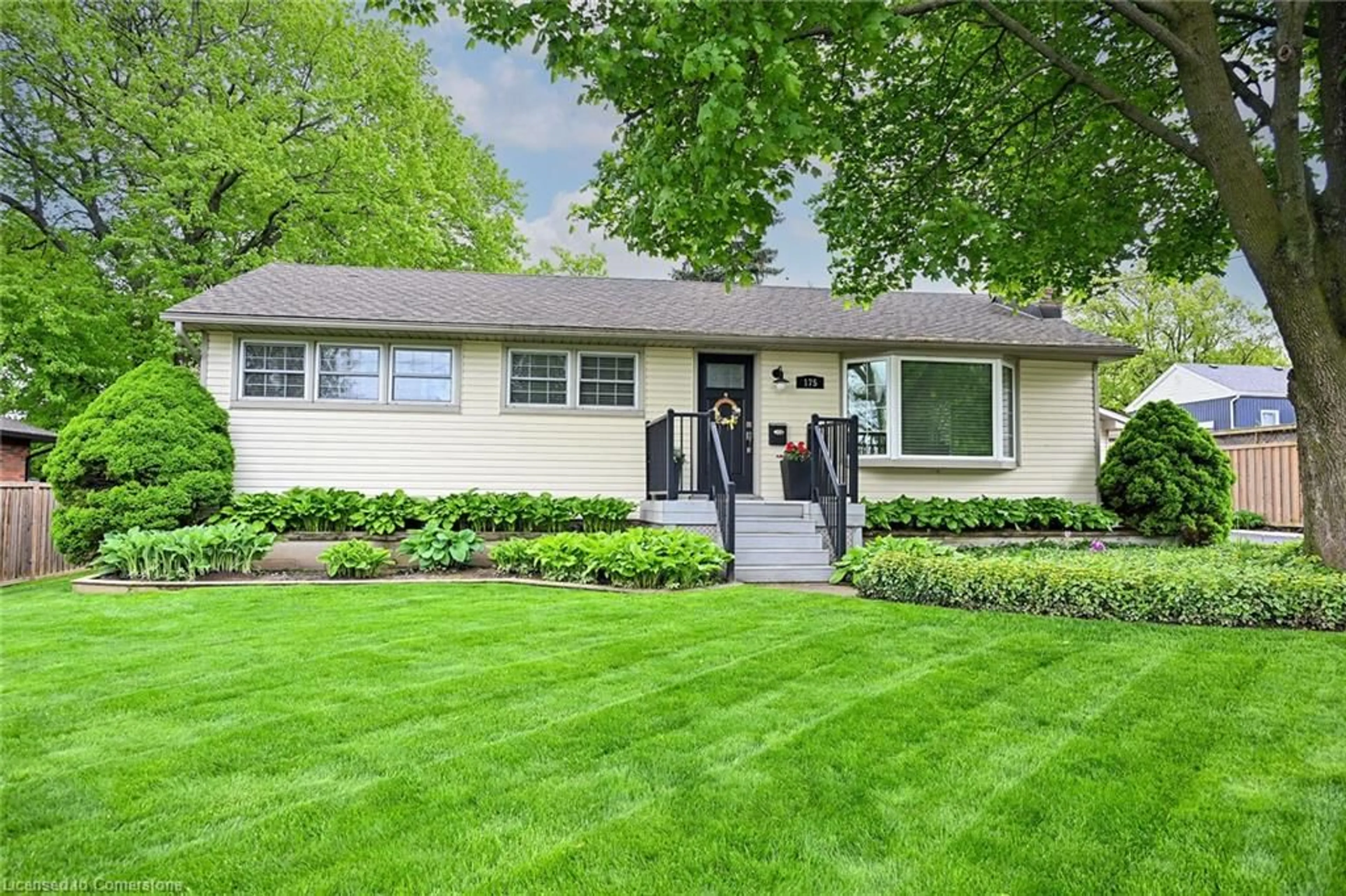 Home with vinyl exterior material, street for 175 West 25th St, Hamilton Ontario L9C 4X6