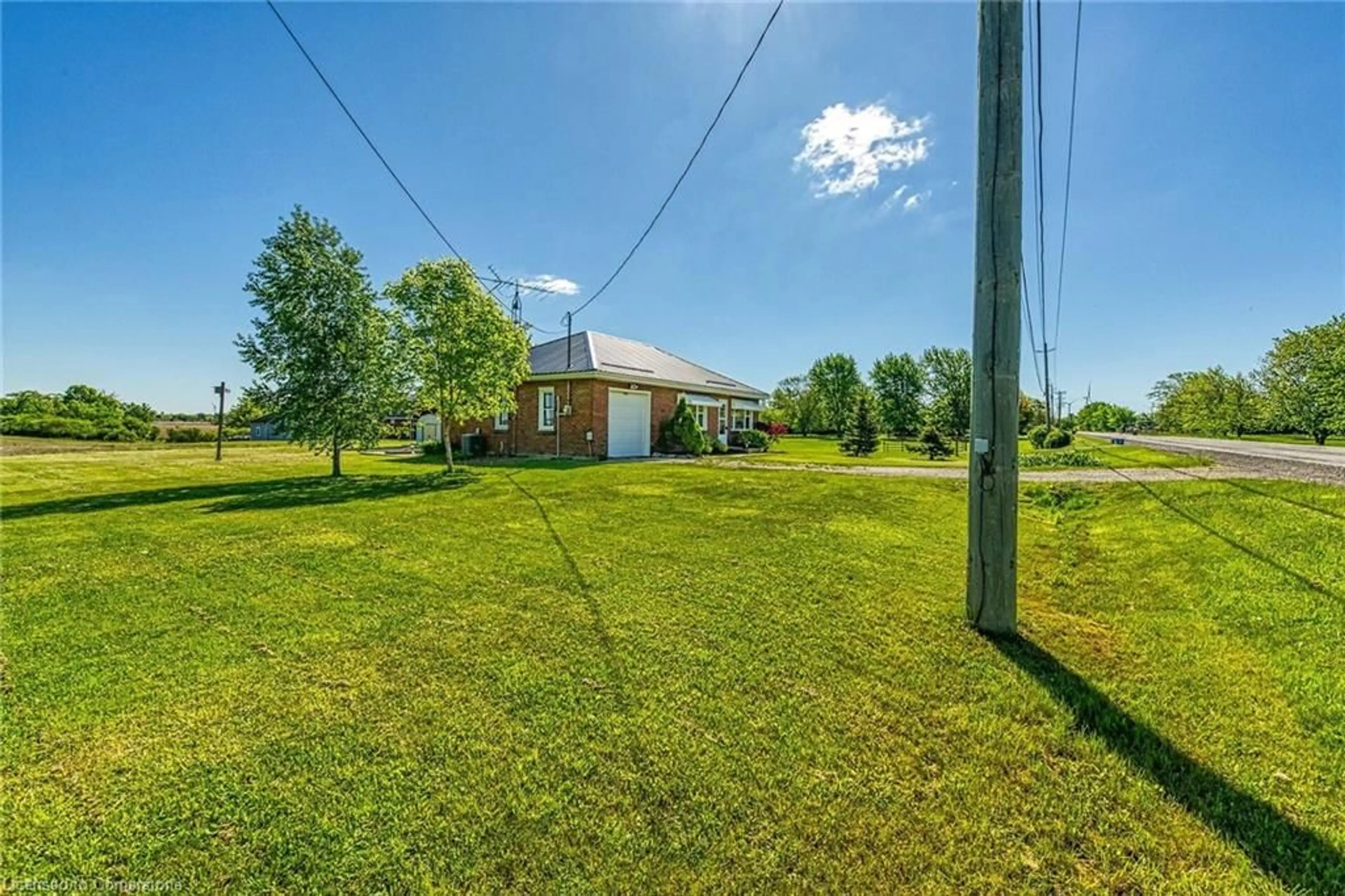 A pic from outside/outdoor area/front of a property/back of a property/a pic from drone, unknown for 121 Port Maitland Rd, Dunnville Ontario N1A 2W6