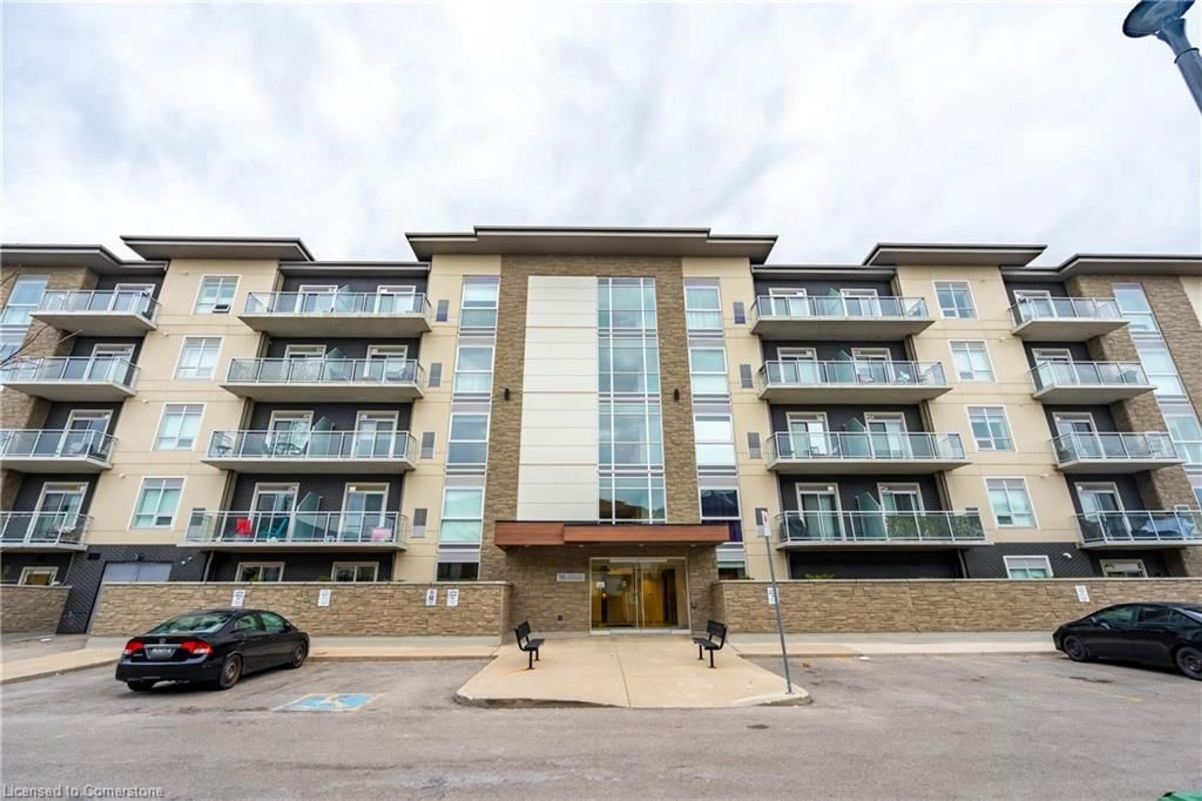 Unknown for 16 Markle Cres #403, Ancaster Ontario L9G 0H4