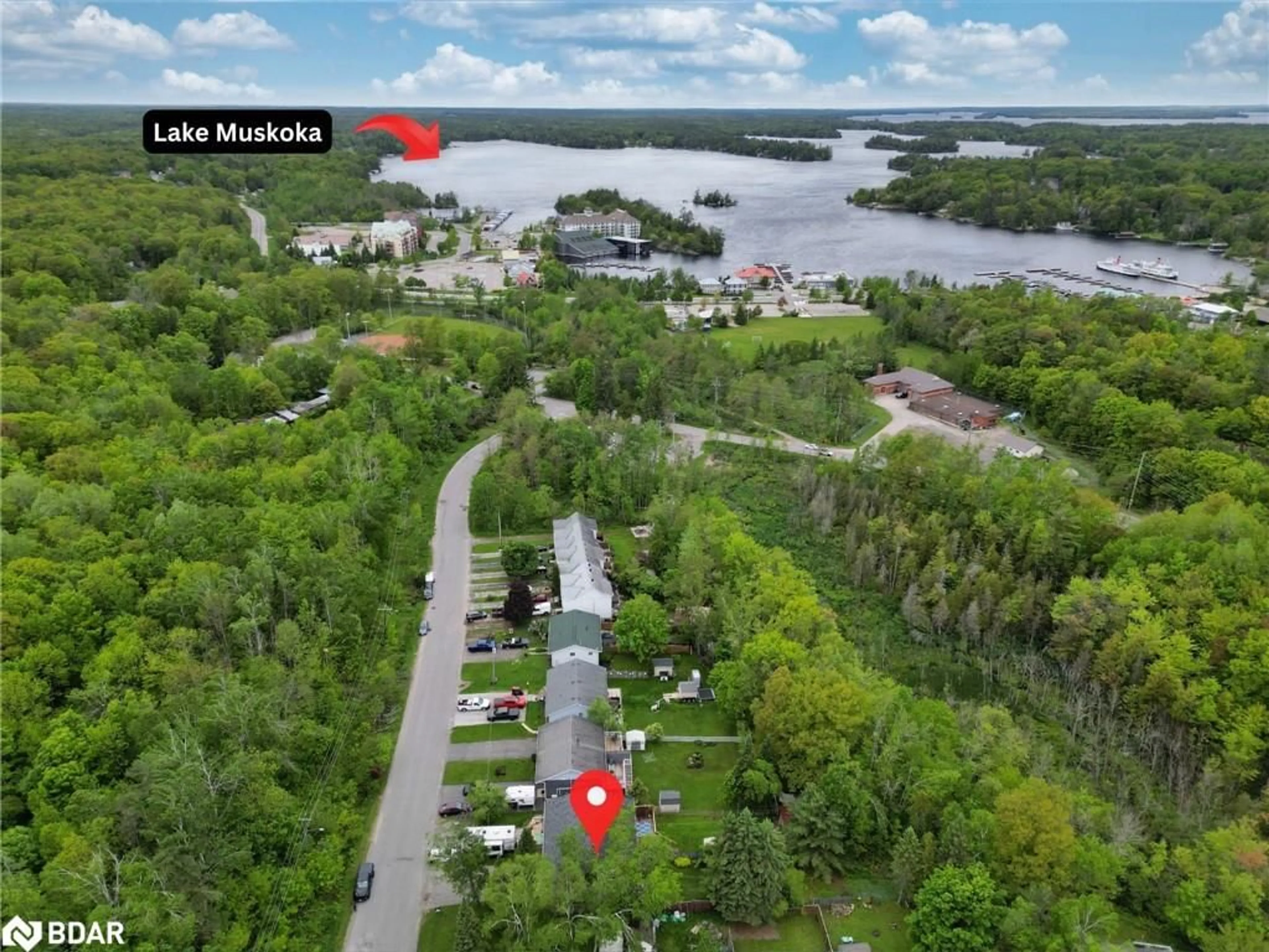 A pic from outside/outdoor area/front of a property/back of a property/a pic from drone, water/lake/river/ocean view for 184 Fernwood Dr, Gravenhurst Ontario P1P 1P4