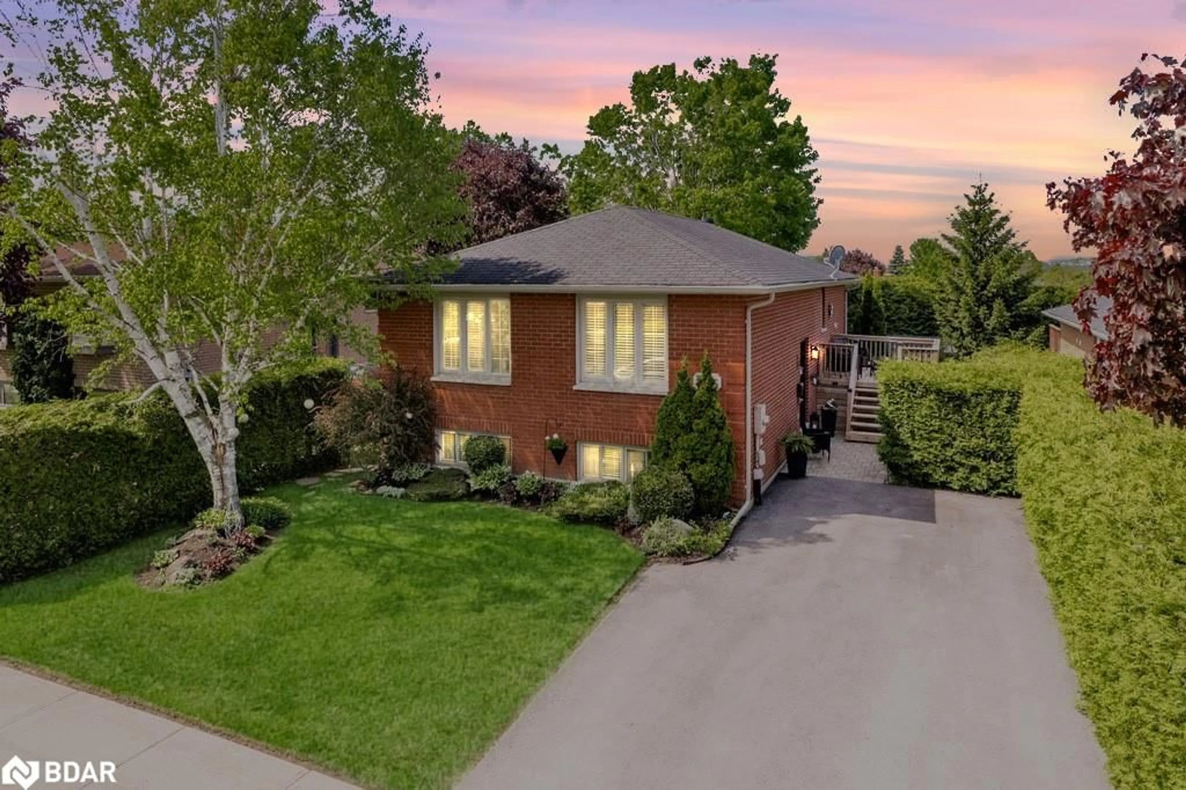 Home with brick exterior material, street for 305 Park St, Orillia Ontario L3V 7R6