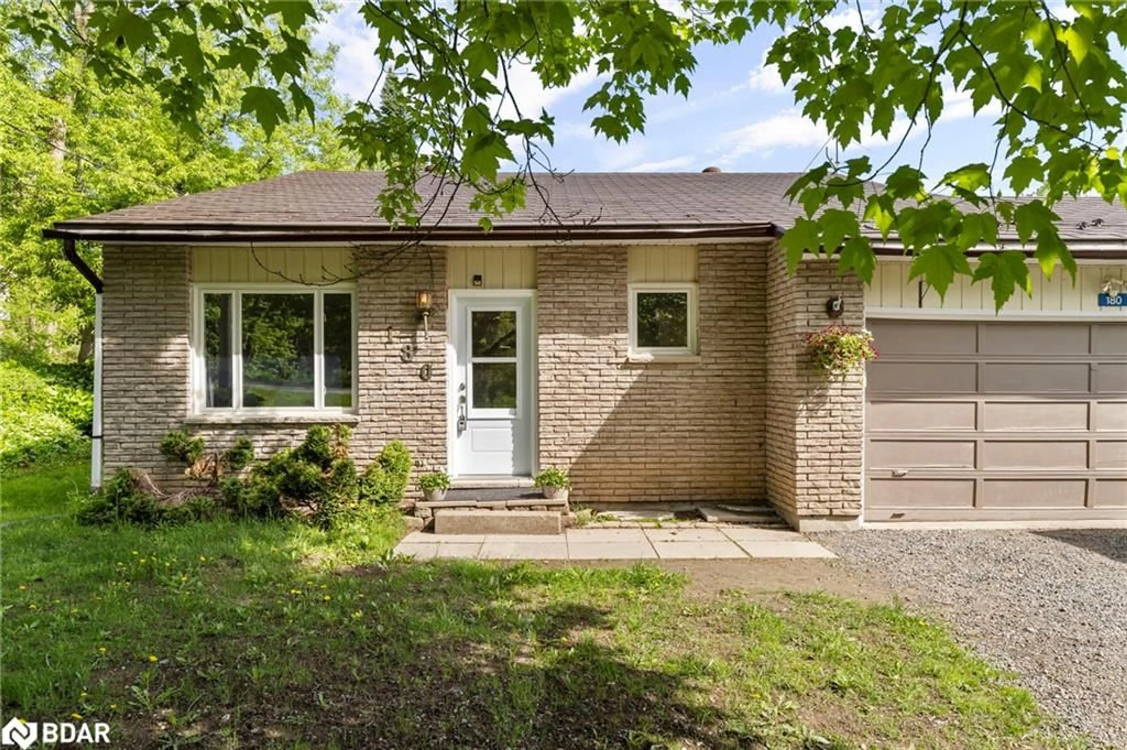 Home with brick exterior material, street for 180 Bakery Lane, Gravenhurst Ontario P1P 1R2