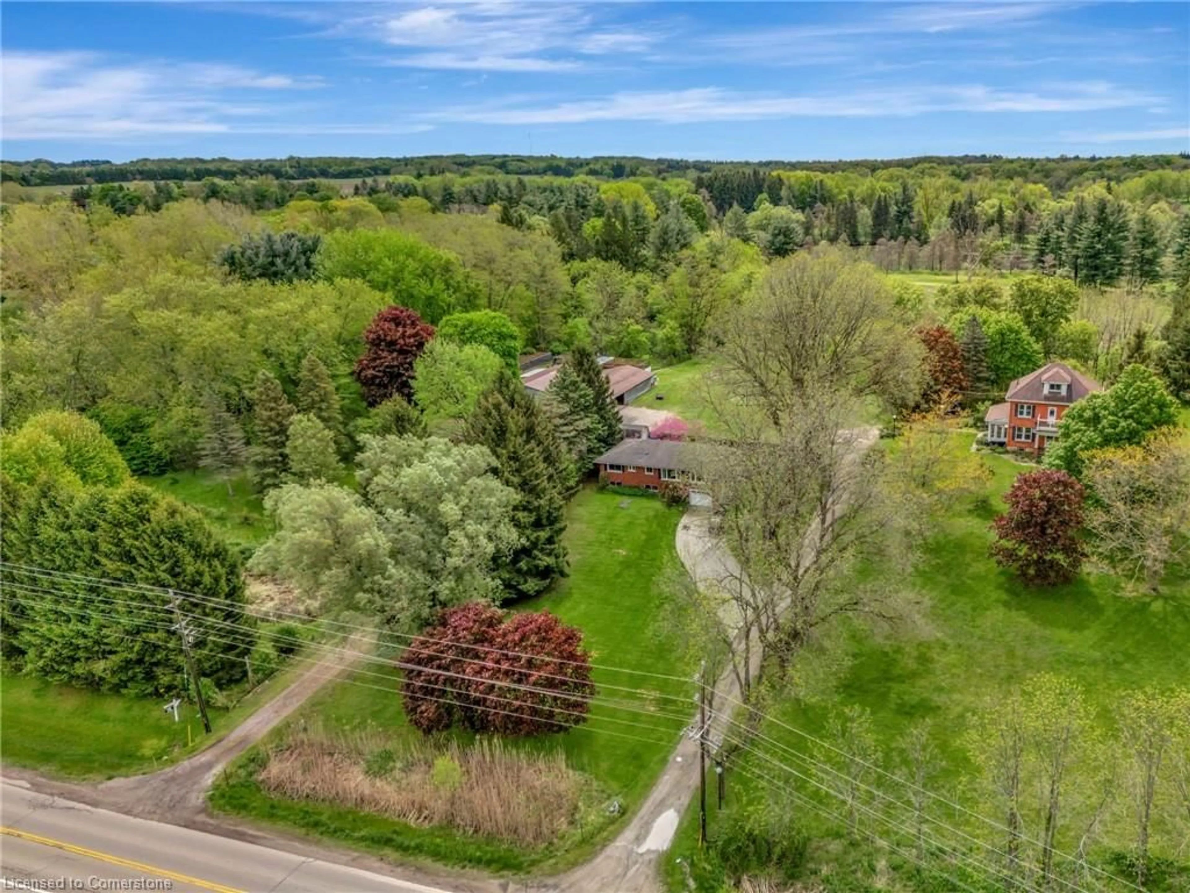 A pic from outside/outdoor area/front of a property/back of a property/a pic from drone, water/lake/river/ocean view for 2184 Governors Rd, Ancaster Ontario L0R 1J0