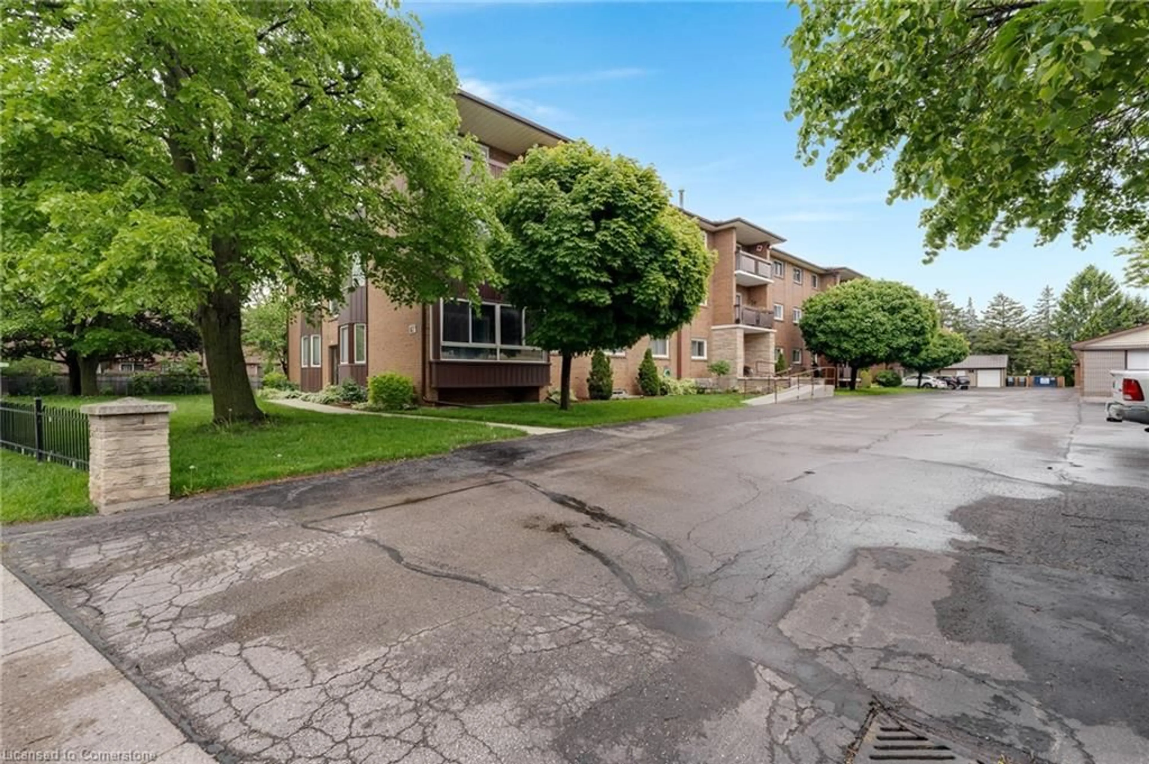 Unknown for 67 Breckenridge Dr #107, Kitchener Ontario N2B 3R8