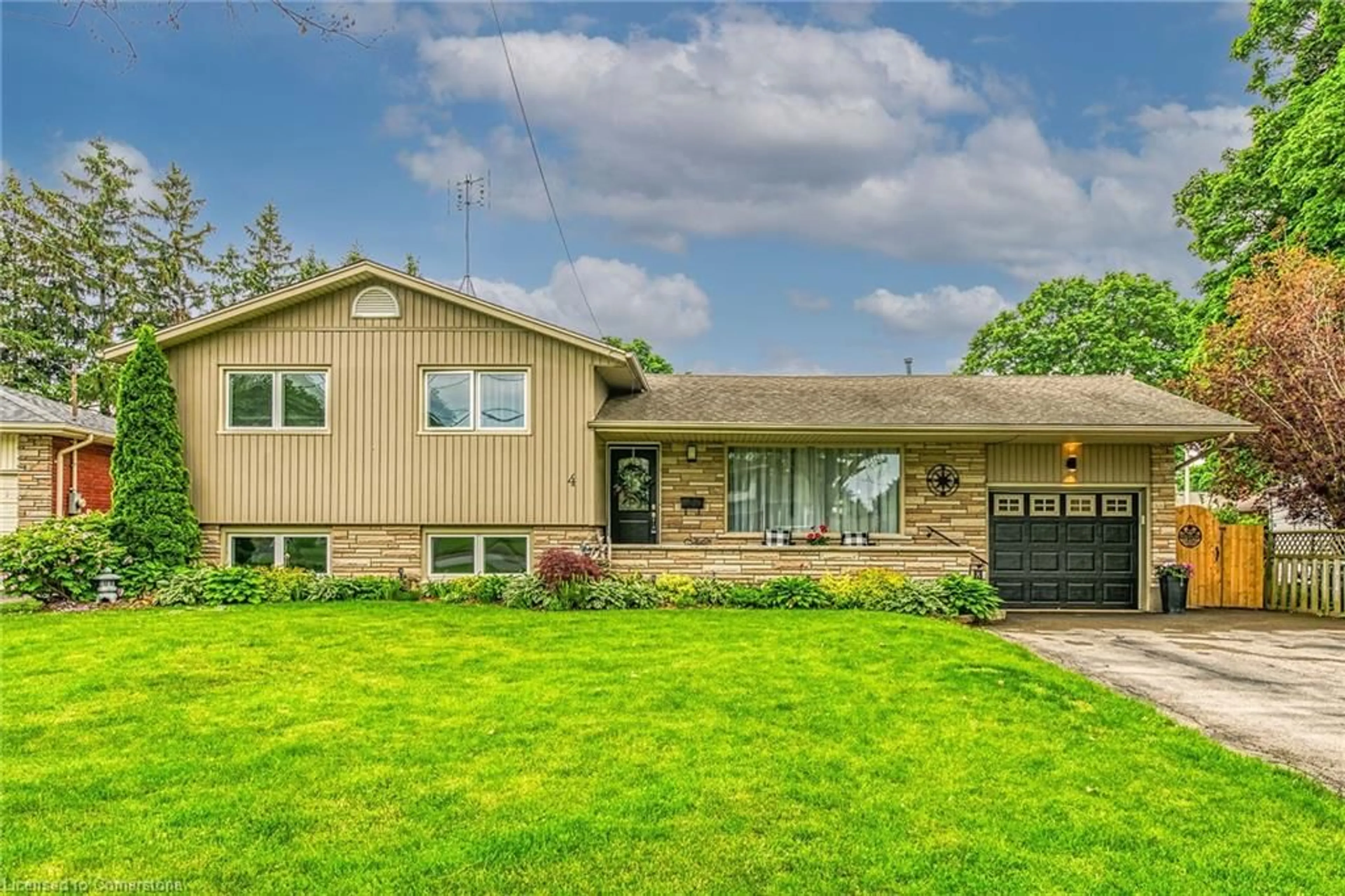 Home with vinyl exterior material, street for 4 Black Friars Rd, St. Catharines Ontario L2N 2M9