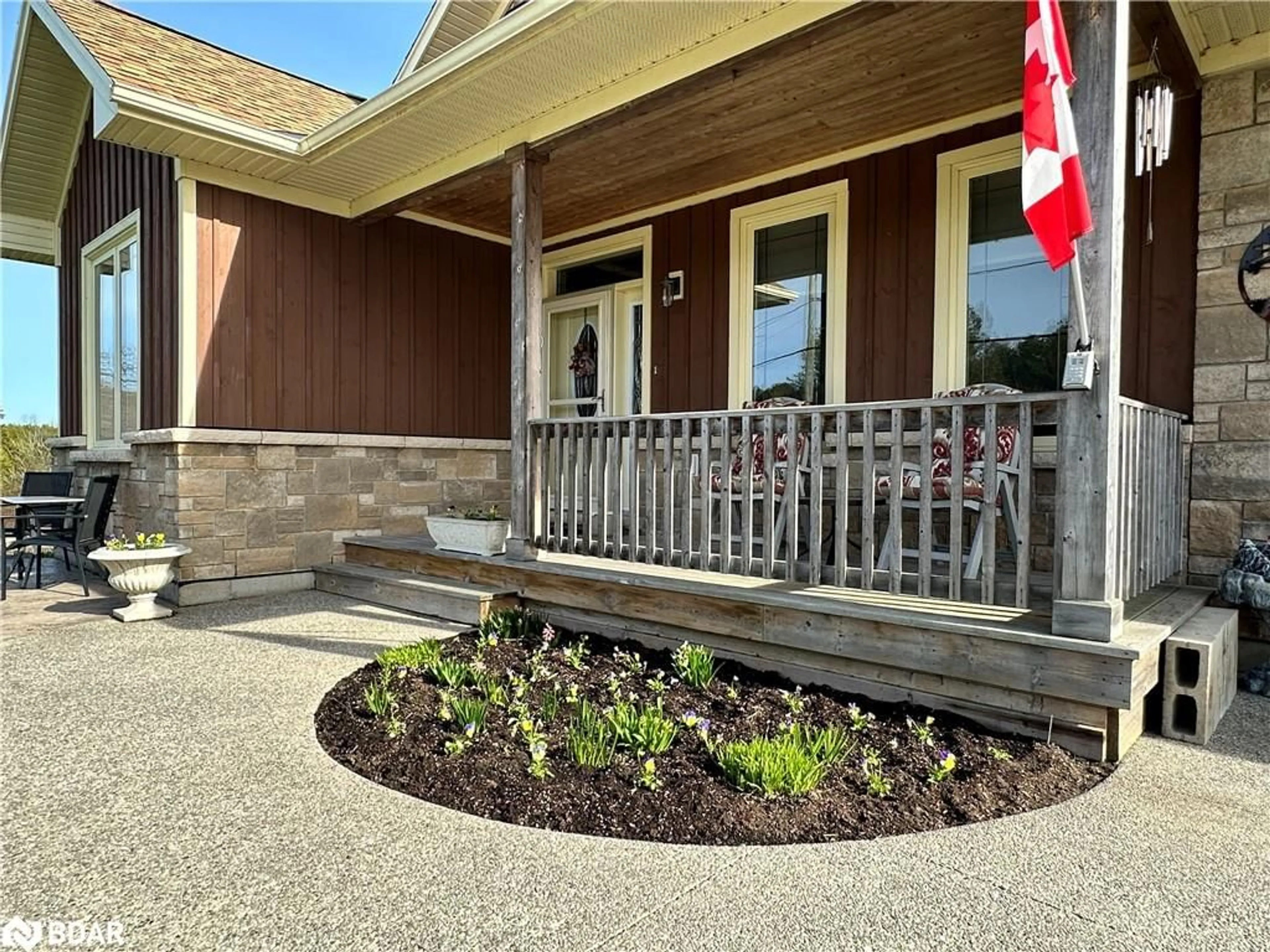 Indoor entryway for 229 South Rankin St, Southampton Ontario N0H 2L0