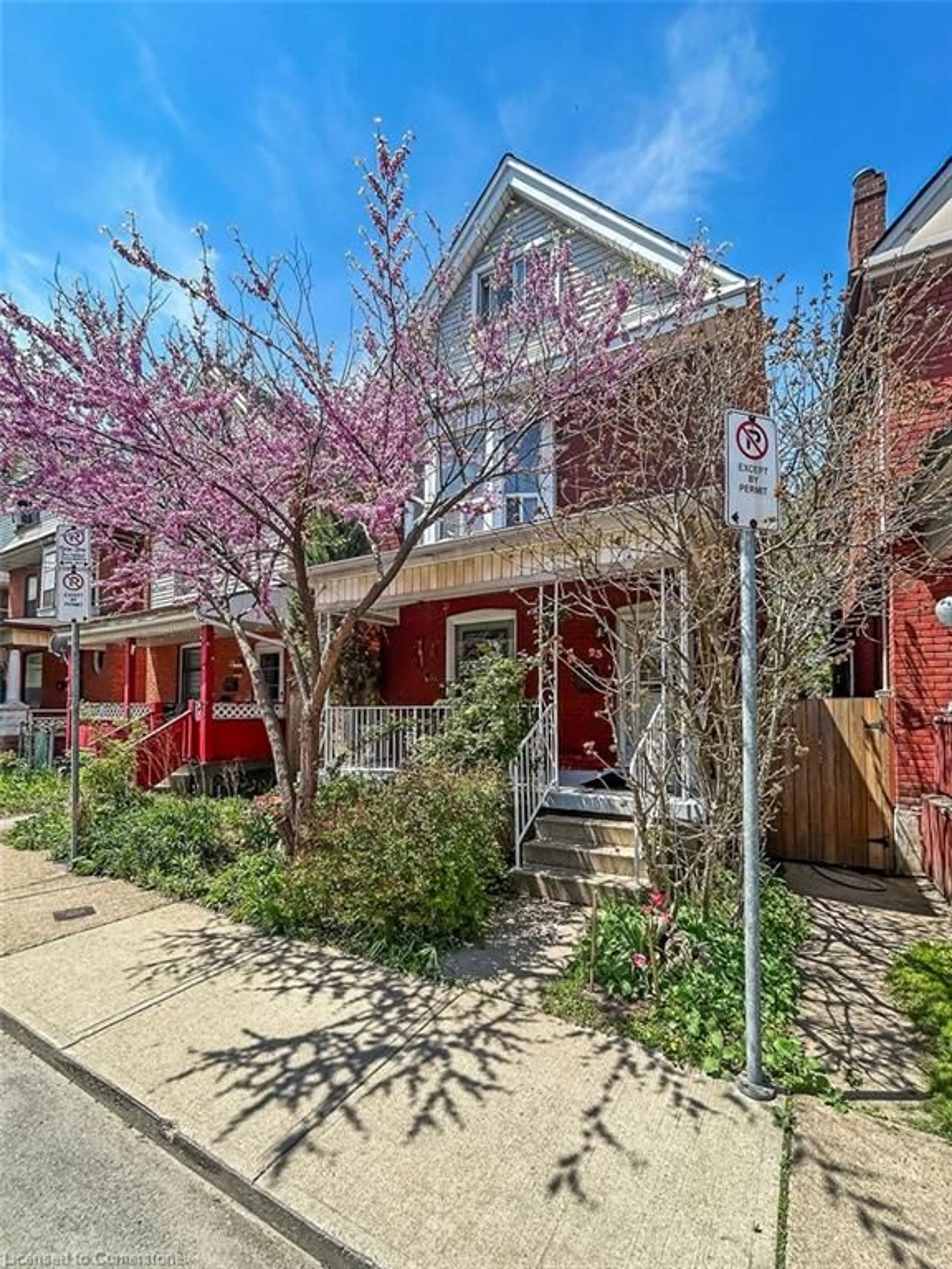 Home with brick exterior material, street for 23 Fairleigh Ave, Hamilton Ontario L8L 6H1