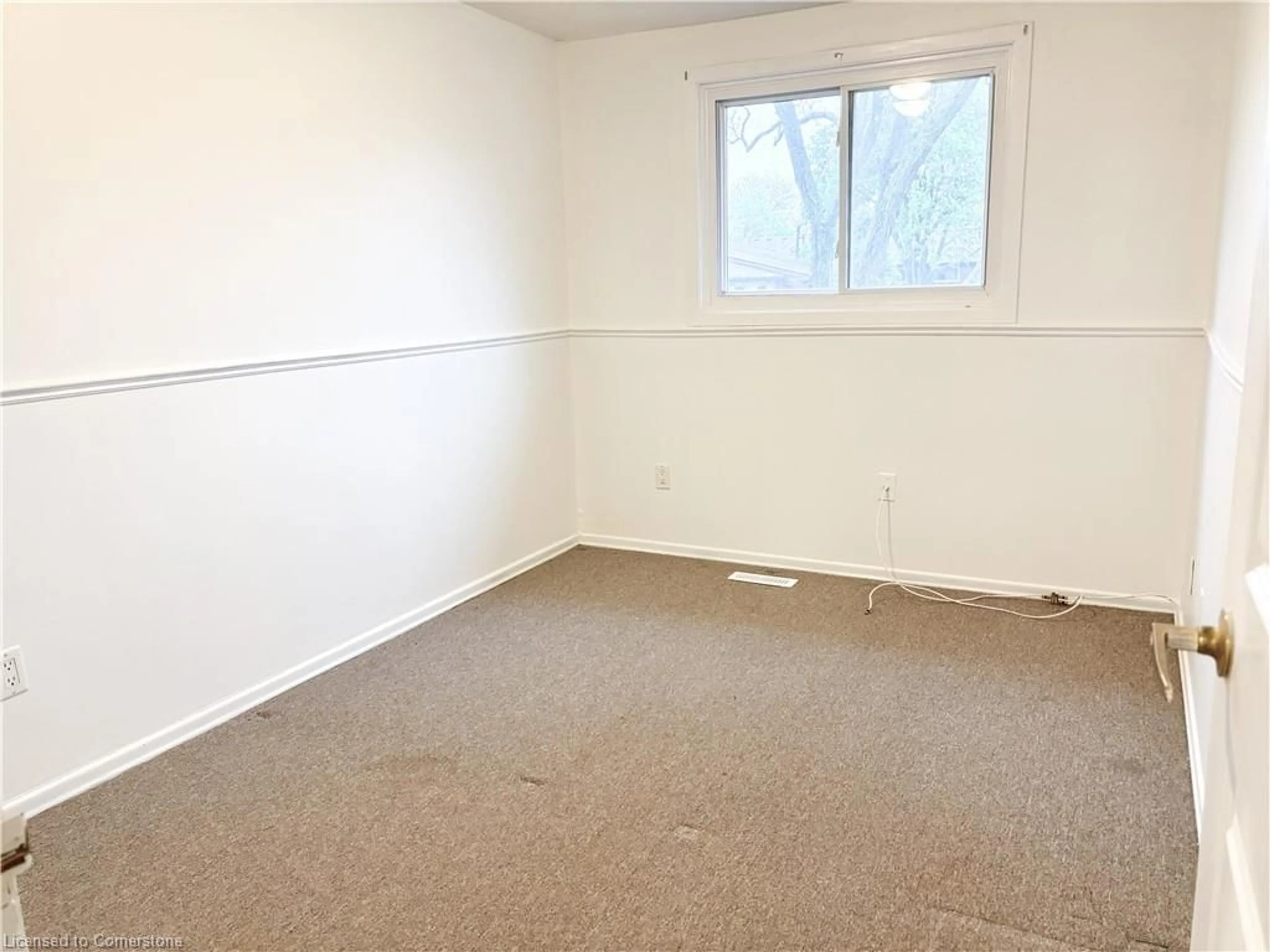 A pic of a room for 30 Regent Ave #37A, Hamilton Ontario L9B 1B3