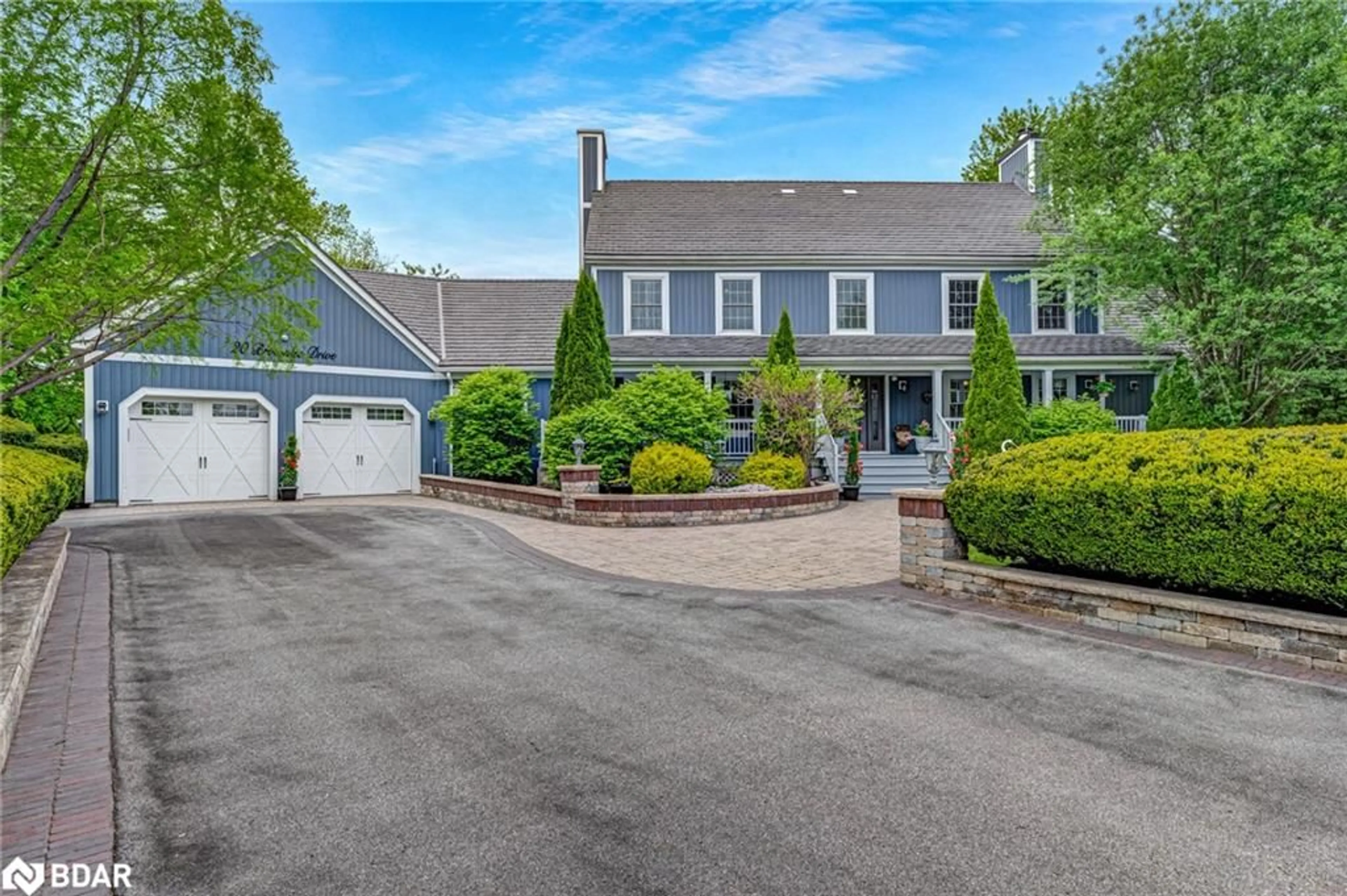A pic from outside/outdoor area/front of a property/back of a property/a pic from drone, street for 20 Brownlee Dr, Bradford/West Gwillimbury Ontario L3Z 2A4