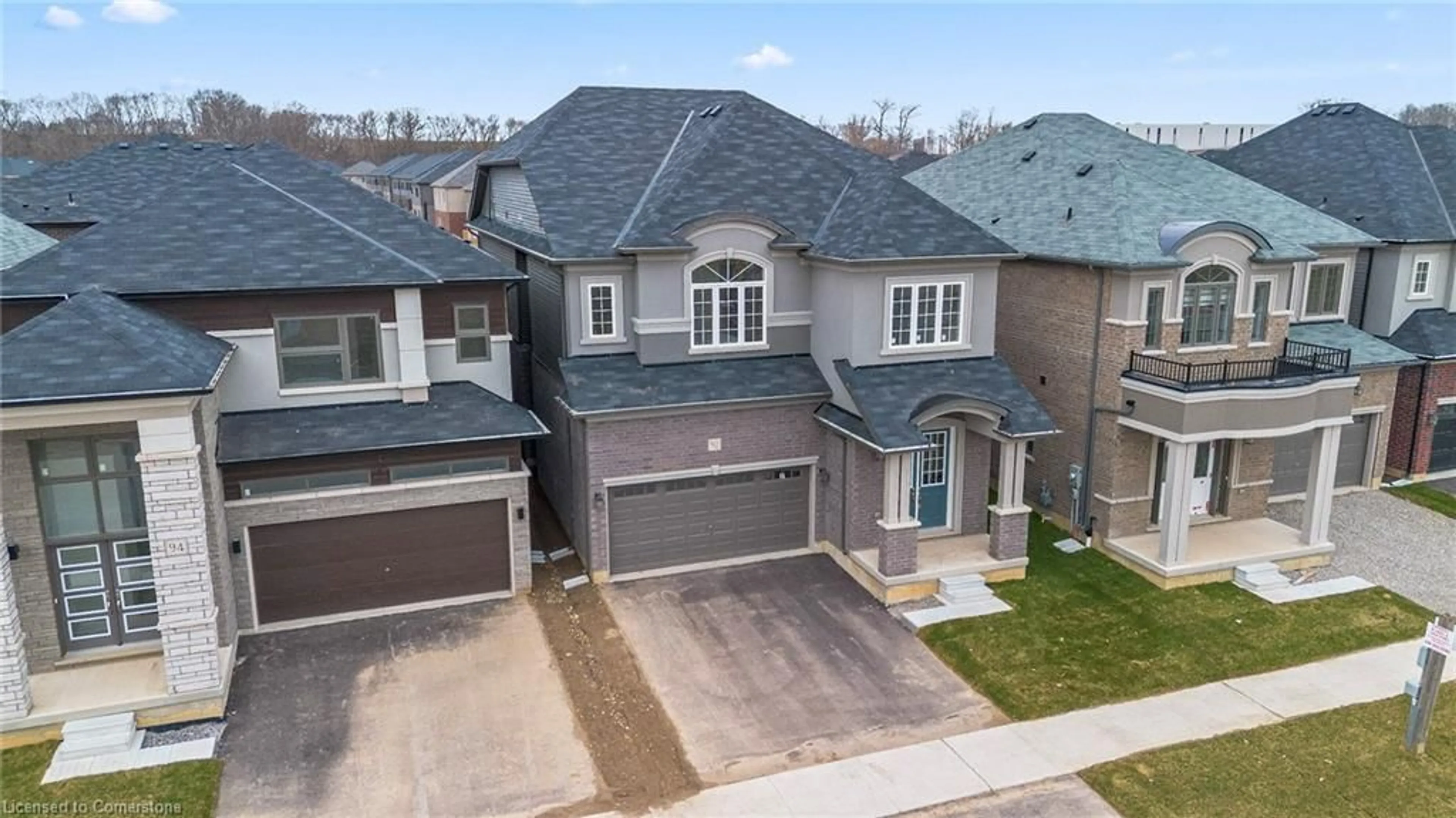 A pic from outside/outdoor area/front of a property/back of a property/a pic from drone, street for 92 Stauffer Rd, Brantford Ontario N3V 0B5