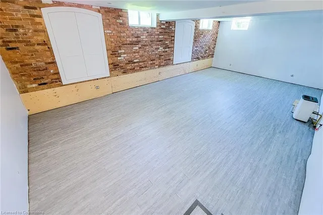 Additional image 29 of 35 Cloke Crt