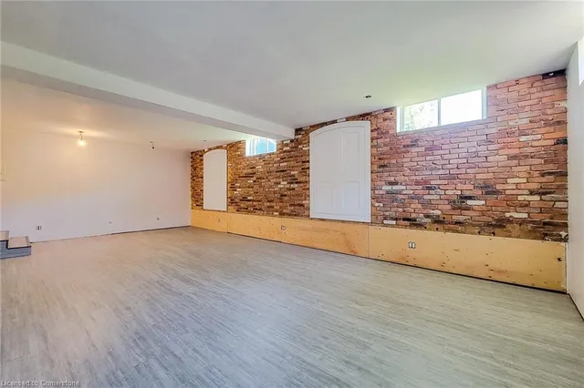 Additional image 28 of 35 Cloke Crt