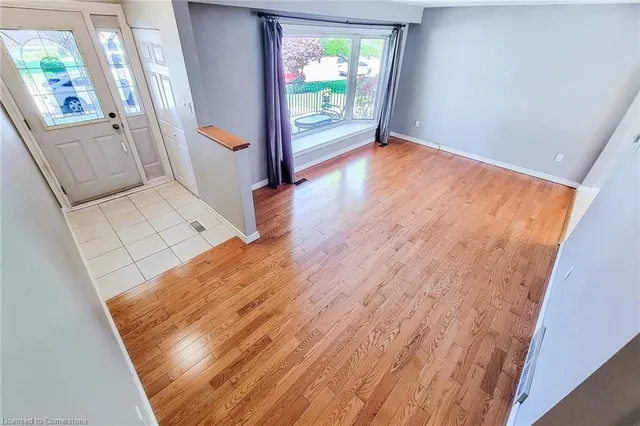Additional image 26 of 35 Cloke Crt