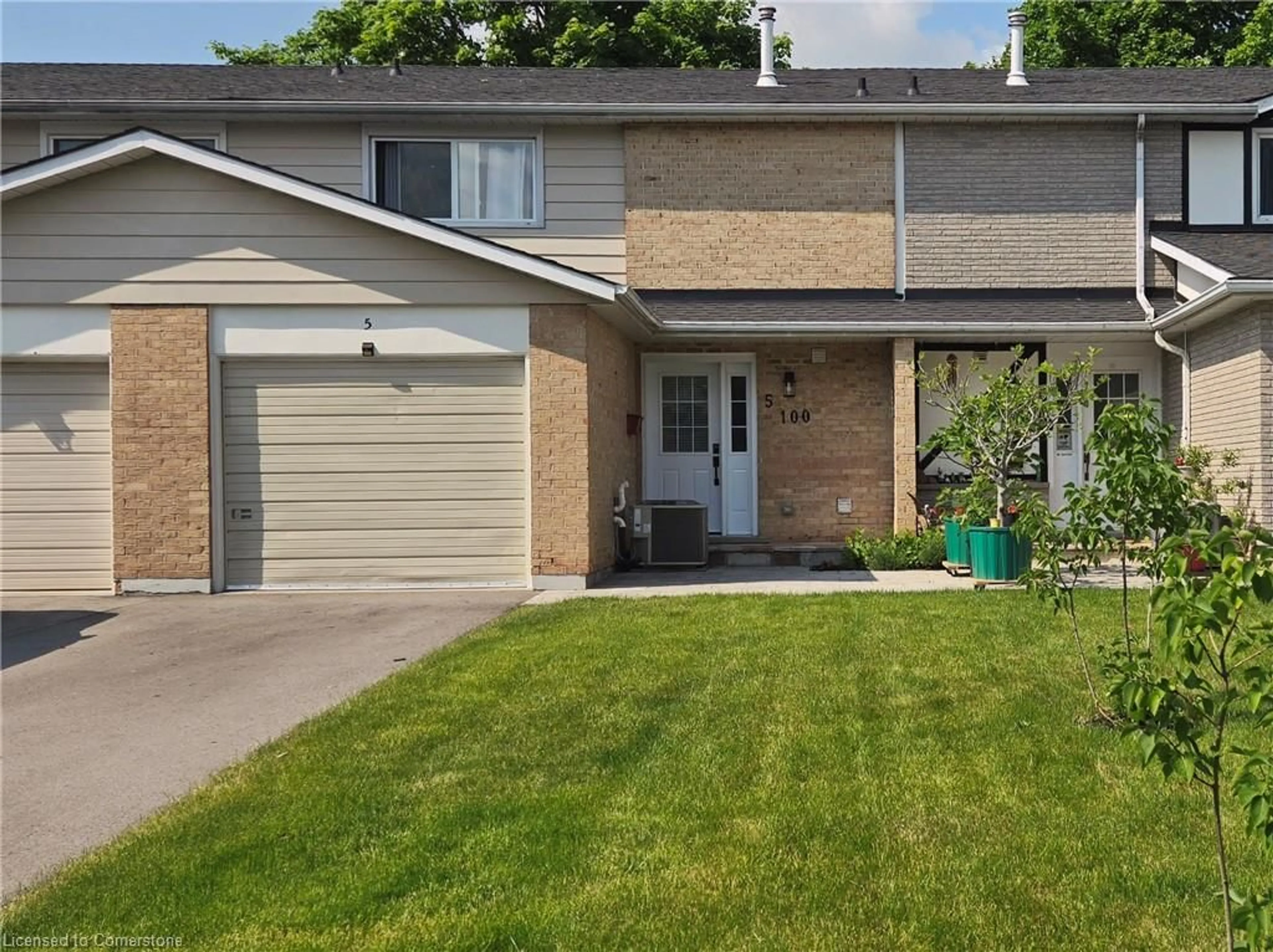 Home with brick exterior material, street for 100 Saint Andrews Crt #5, Hamilton Ontario L8K 6H2