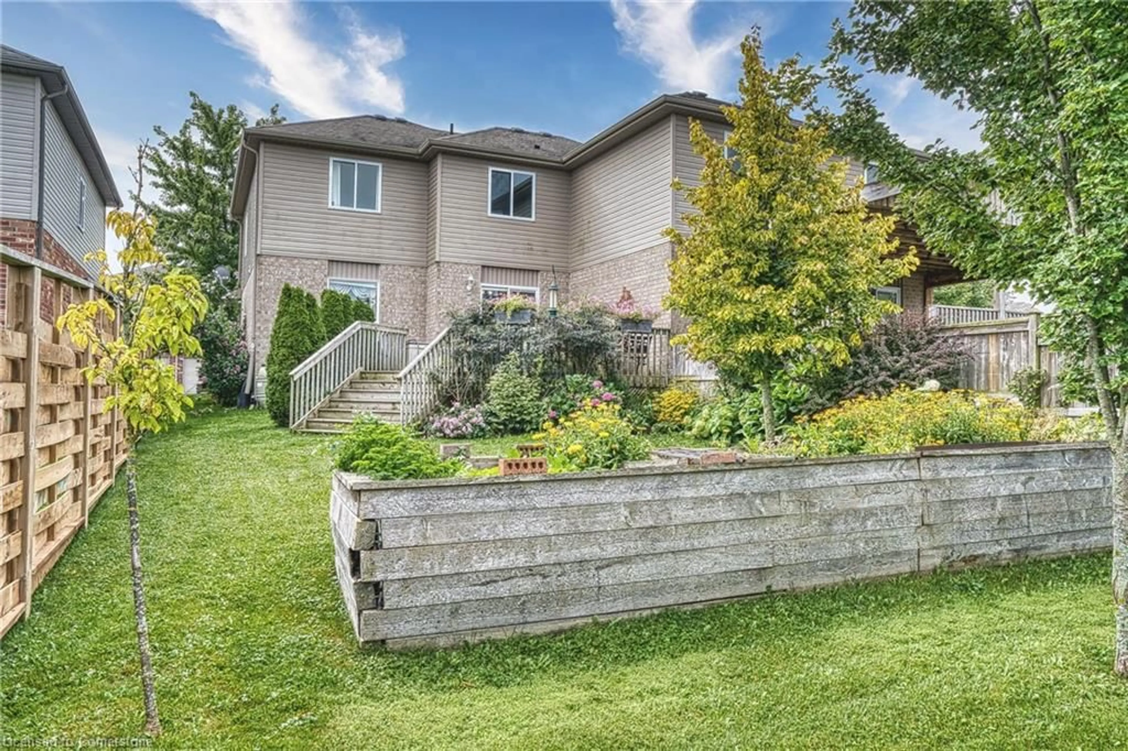 Home with brick exterior material, unknown for 45 Pond View Dr, Wellesley Ontario N0B 2T0