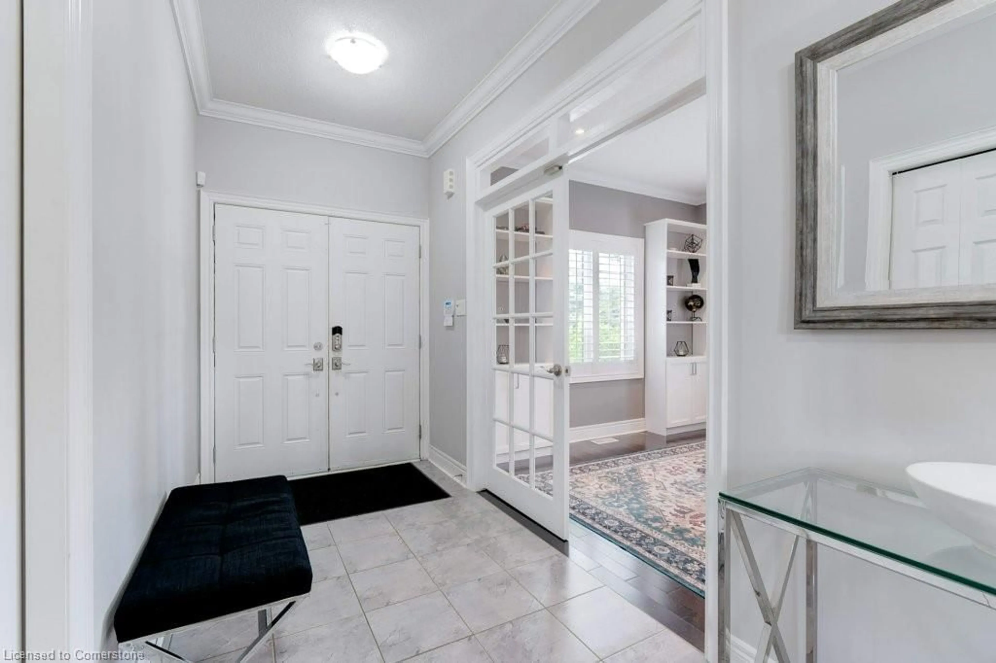 Indoor entryway for 23 Matthew St, Hamilton Ontario L9C 7S2