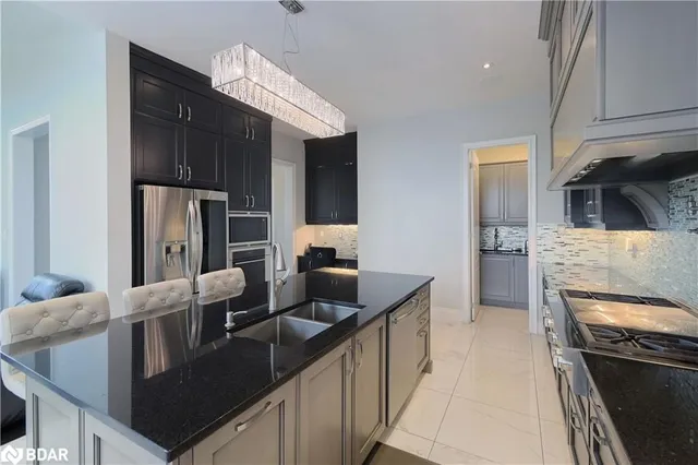 Additional property image - 1 Royal West Drive Dr