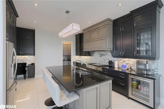 Additional property image - 1 Royal West Drive Dr