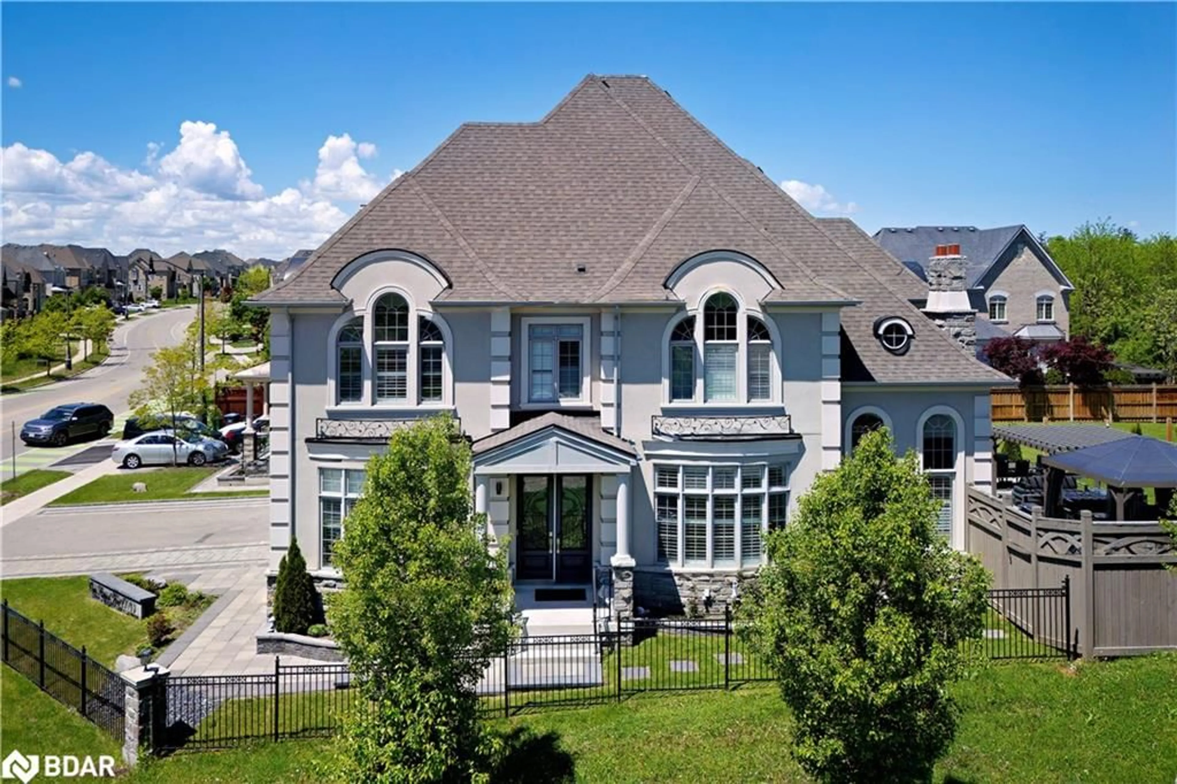 A pic from outside/outdoor area/front of a property/back of a property/a pic from drone, mountain view for 1 Royal West Drive Dr, Brampton Ontario L6X 2X3