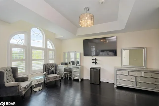 Additional property image - 1 Royal West Drive Dr