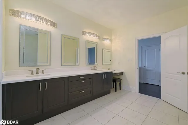 Additional property image - 1 Royal West Drive Dr
