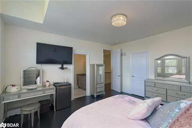 Additional property image - 1 Royal West Drive Dr