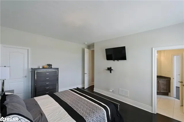 Additional property image - 1 Royal West Drive Dr