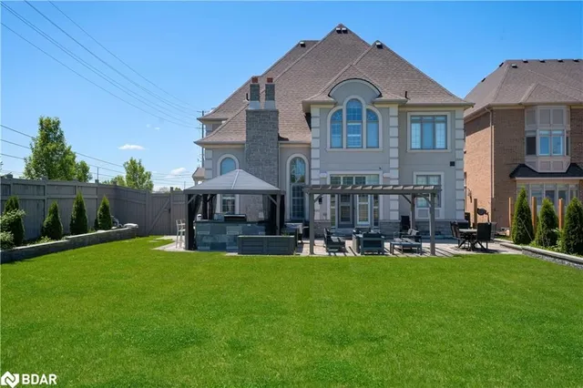 Additional property image - 1 Royal West Drive Dr