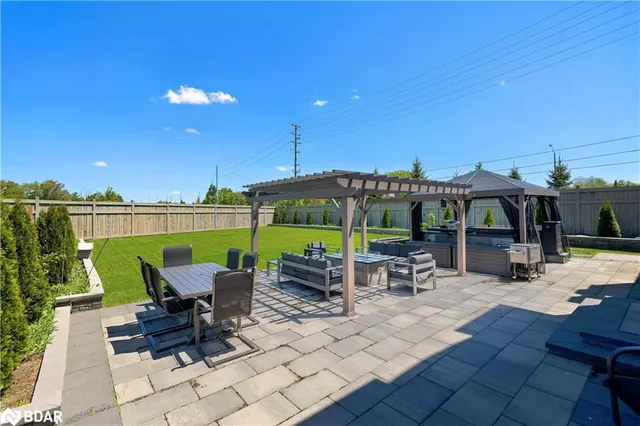 Additional property image - 1 Royal West Drive Dr