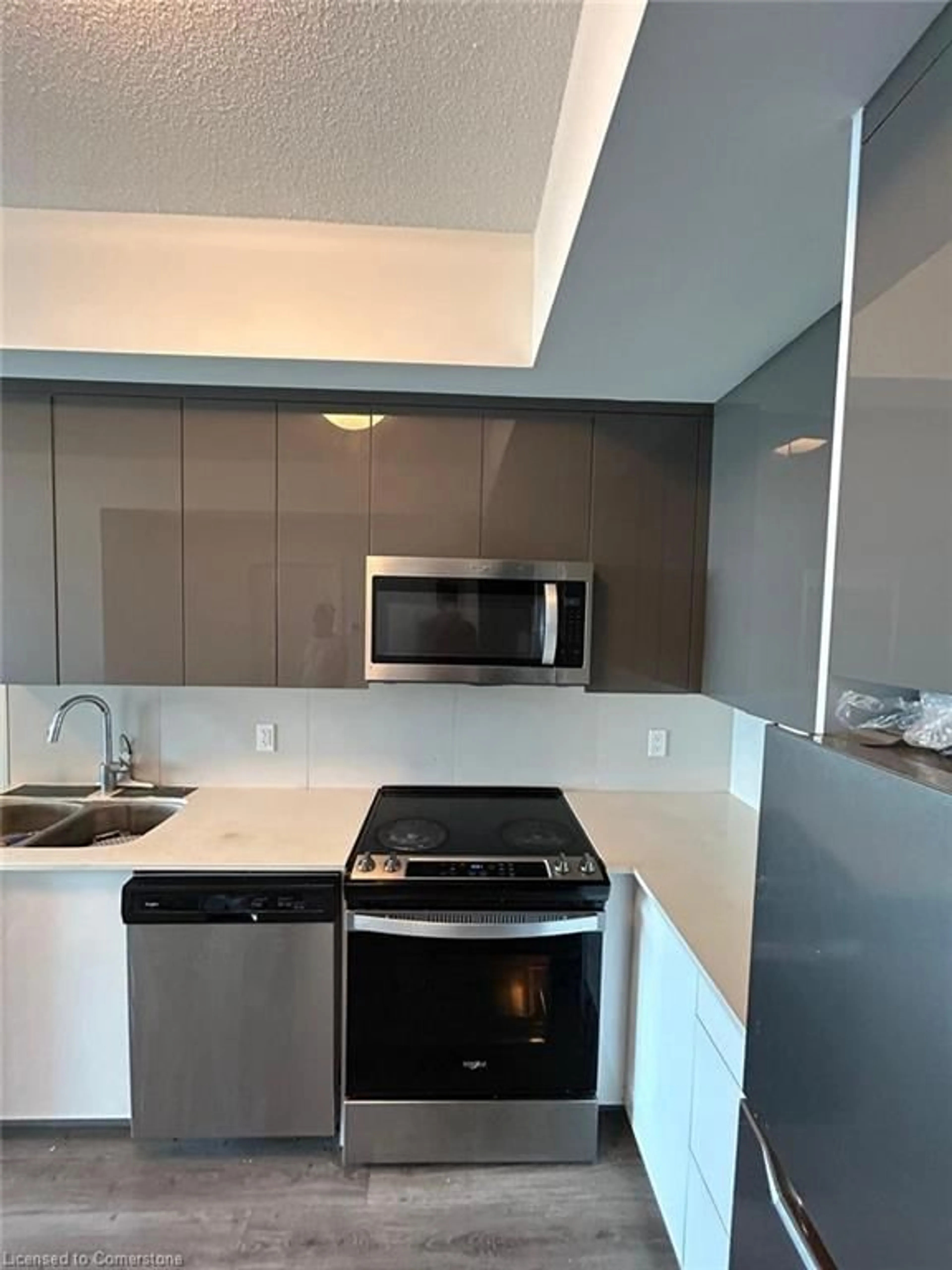 Standard kitchen, unknown for 60 Frederick St #2613, Kitchener Ontario N2H 0C7
