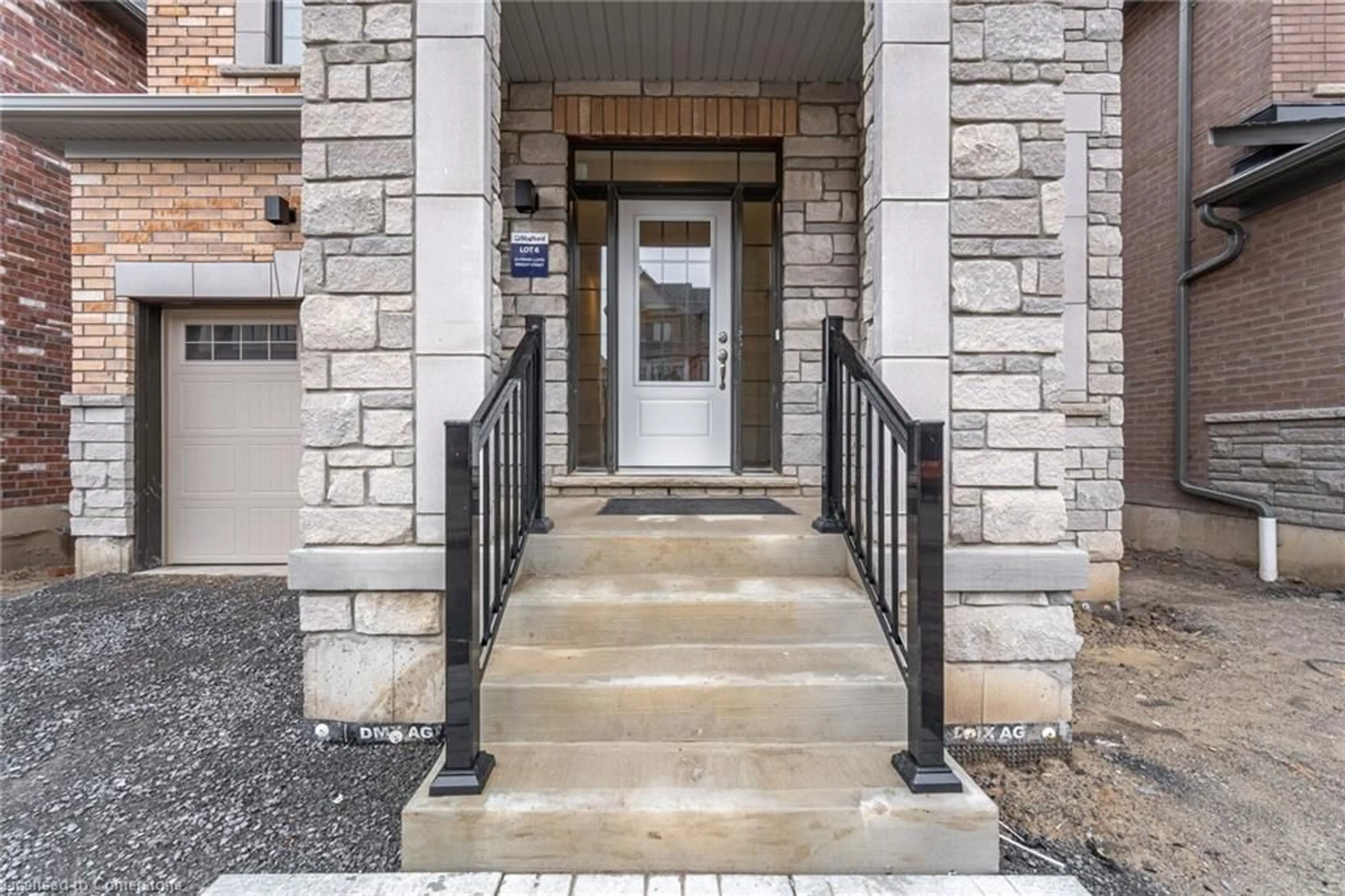 Indoor entryway for 22 Frank Lloyd Wright St, Whitby Ontario L1N 0N9