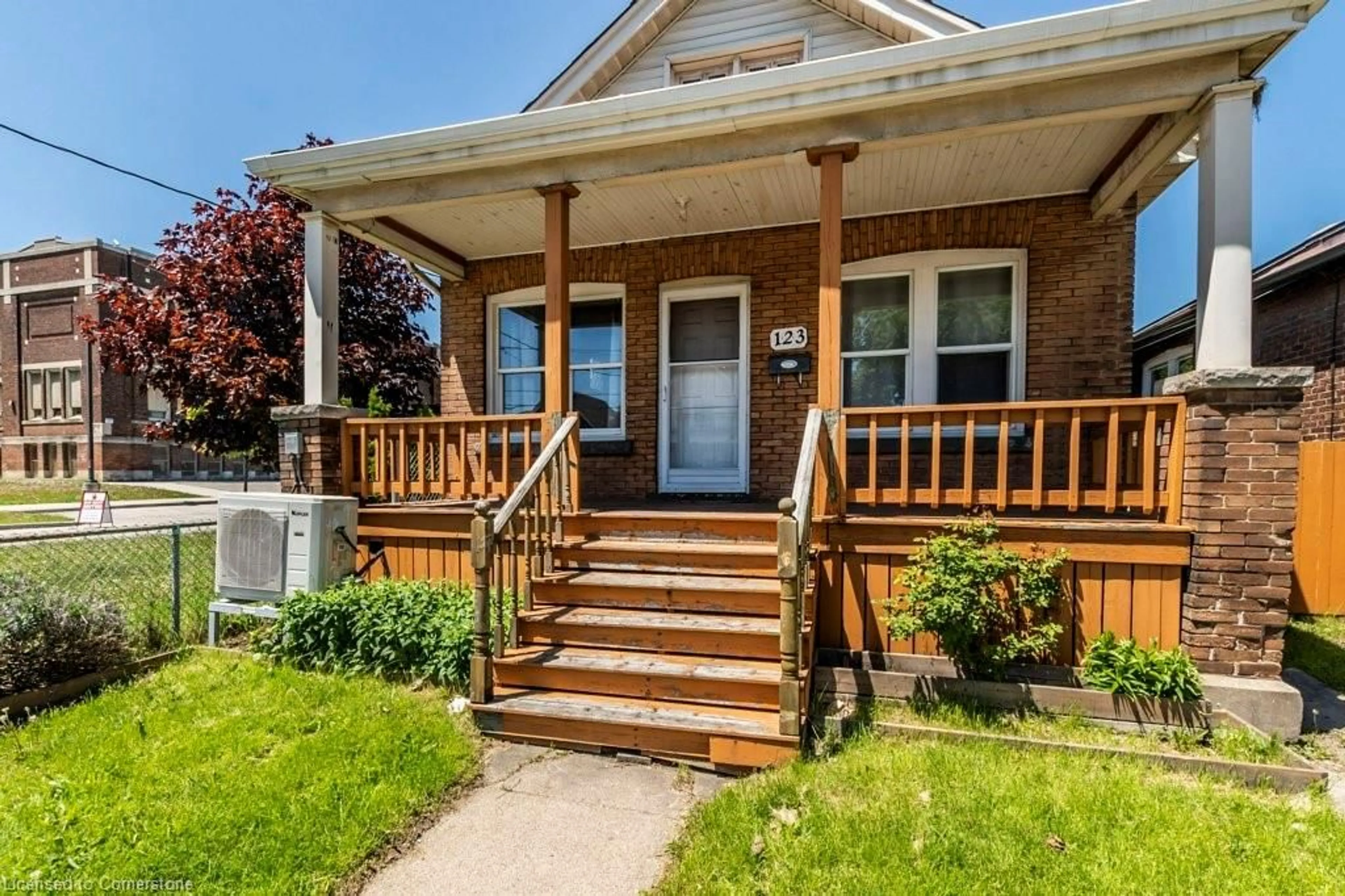Unknown for 123 Gage Ave, Hamilton Ontario L8L 6Z8