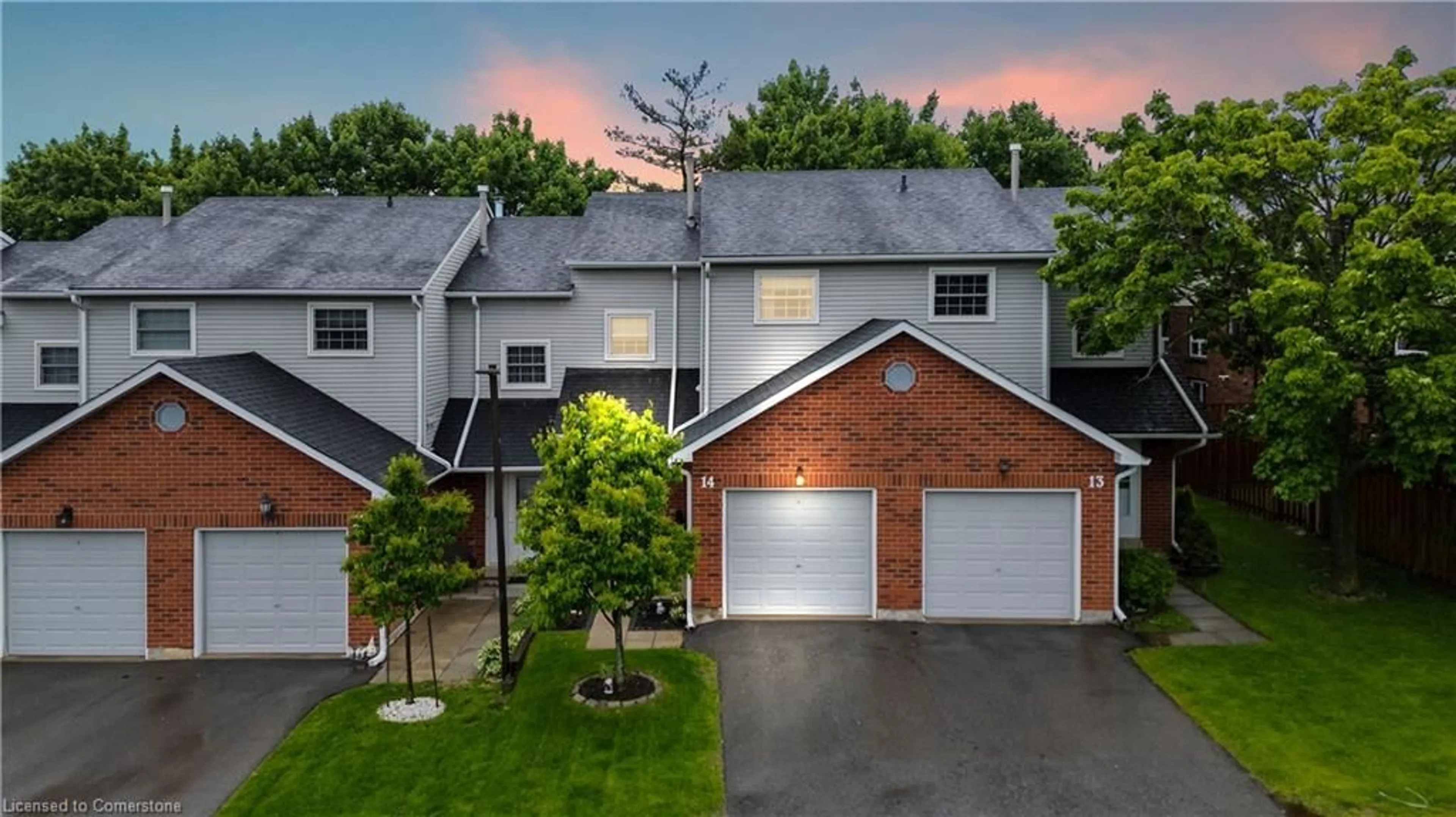 A pic from outside/outdoor area/front of a property/back of a property/a pic from drone, street for 2065 Amherst Heights Crt #14, Burlington Ontario L7P 4R7