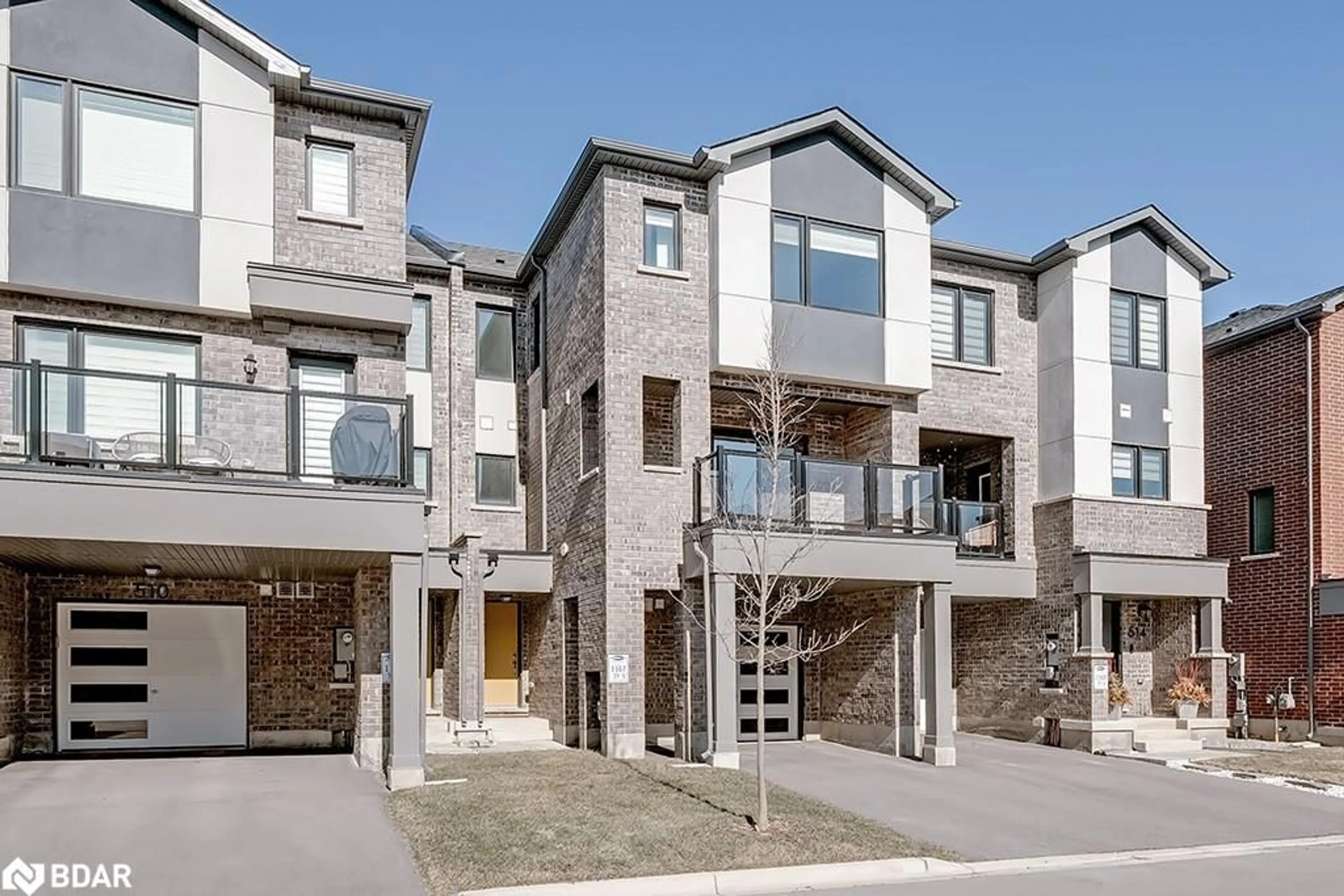 Home with brick exterior material, street for 512 Bellflower Crt, Milton Ontario L9E 1W4