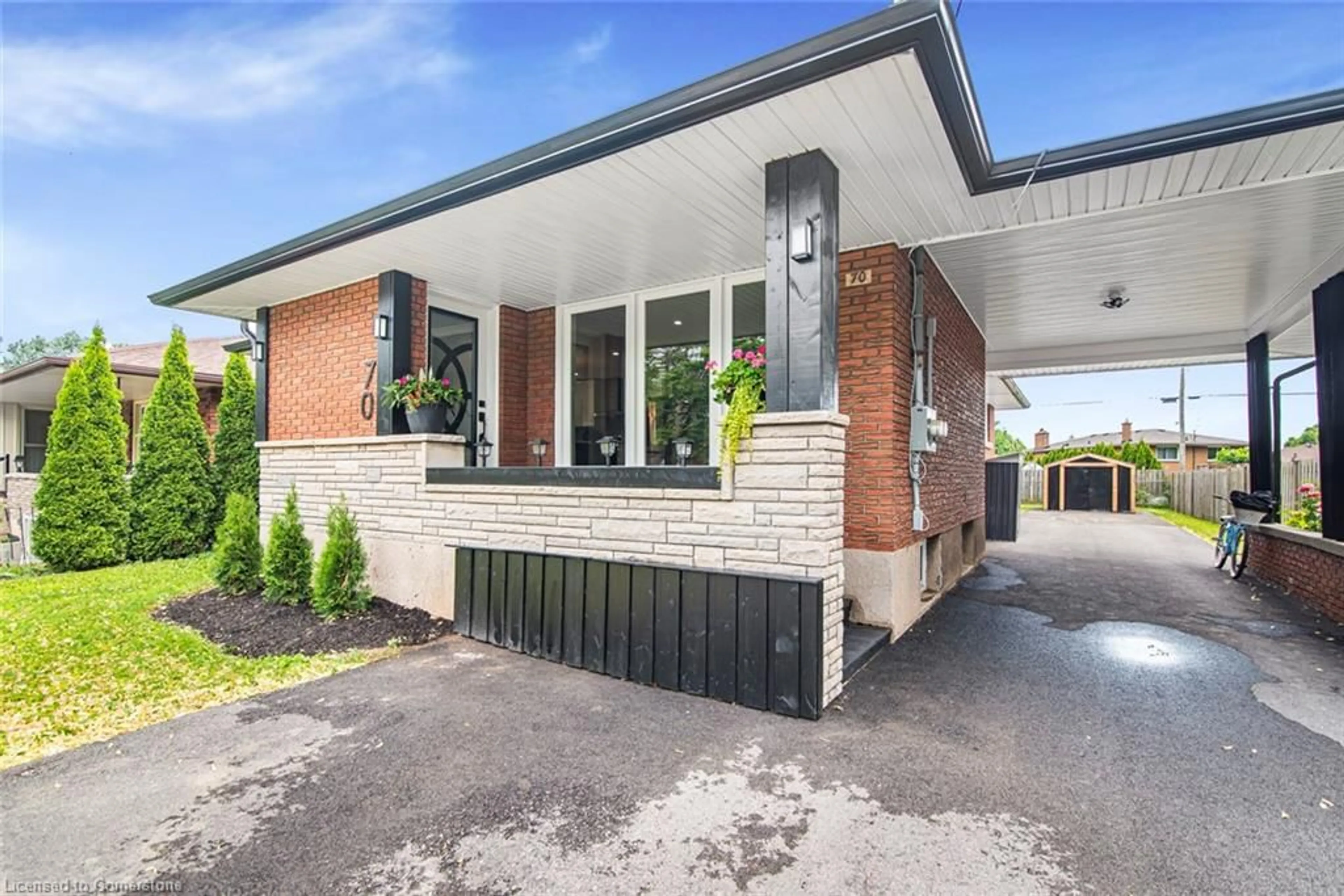 Home with brick exterior material, unknown for 70 Golden Blvd, Welland Ontario L3B 1H6