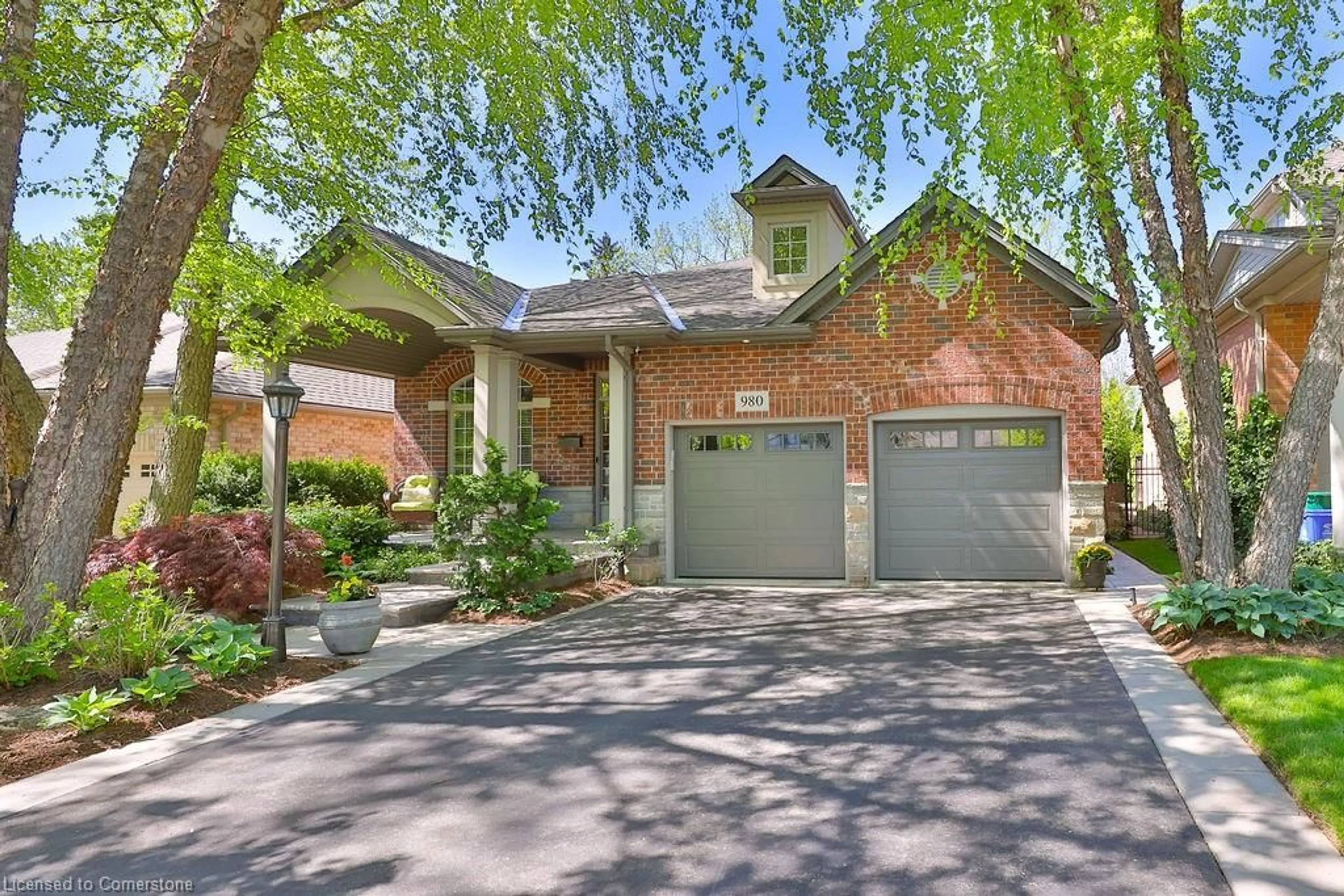 Home with brick exterior material, street for 980 Gorton Ave, Burlington Ontario L7T 1S5